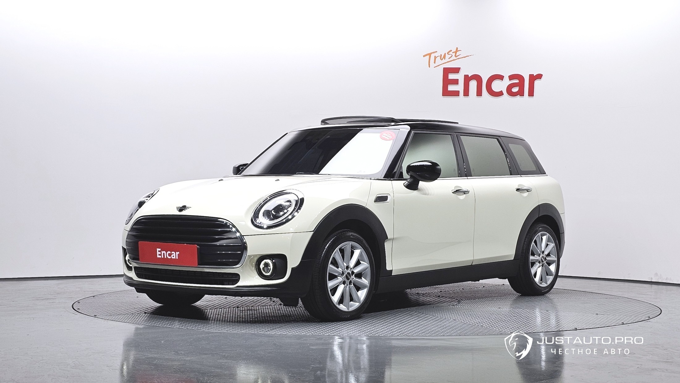 Автомобиль Mini Clubman