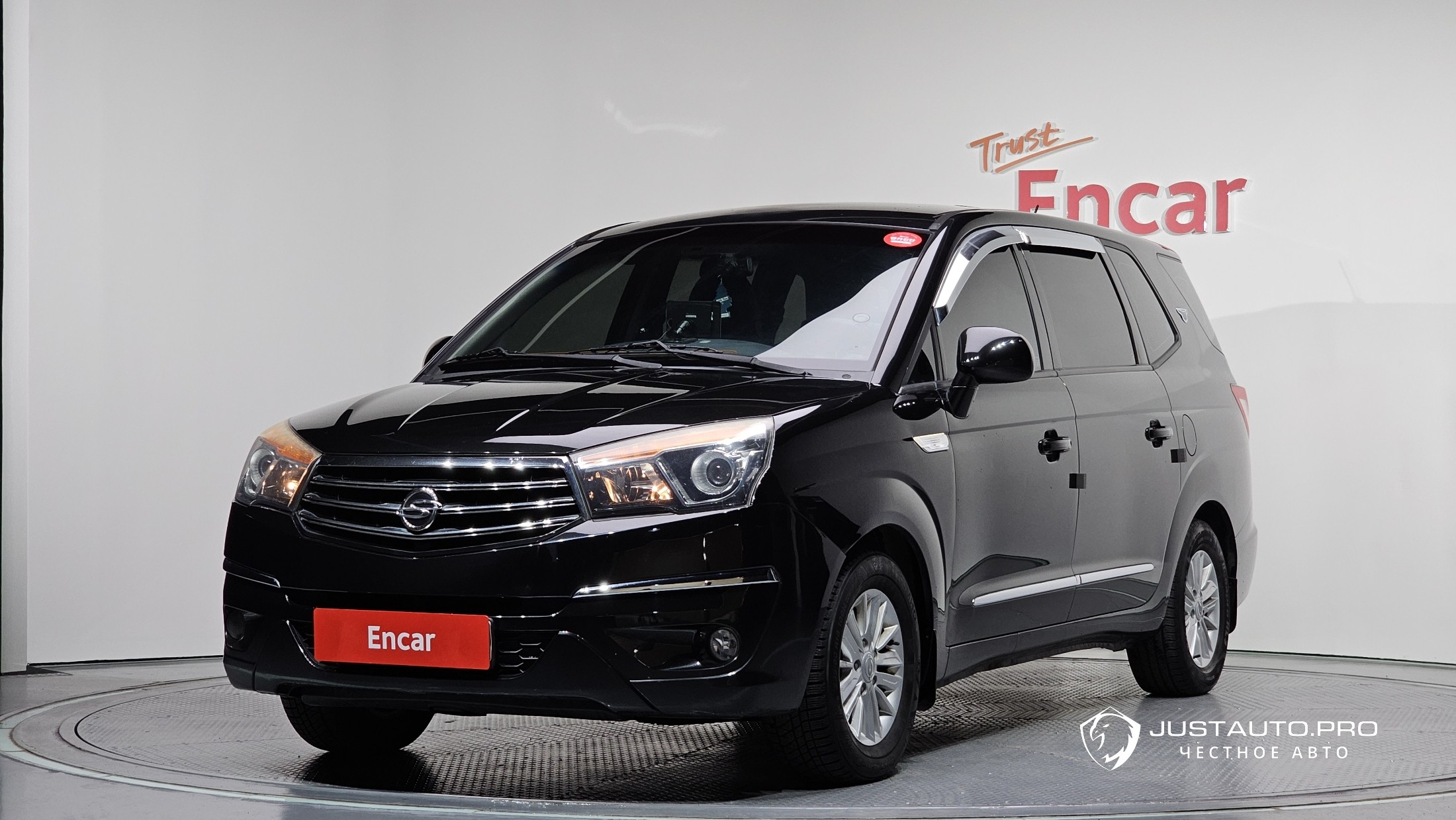 Автомобиль KG_Mobility_Ssangyong KORANDO