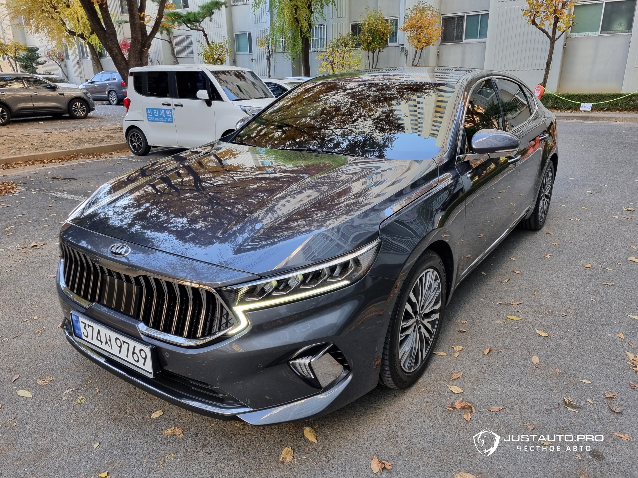 Автомобиль Kia K7