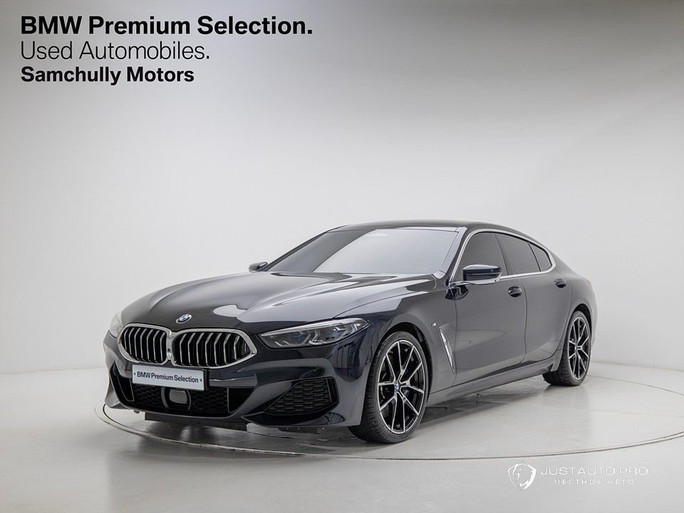 Автомобиль BMW 8-Series