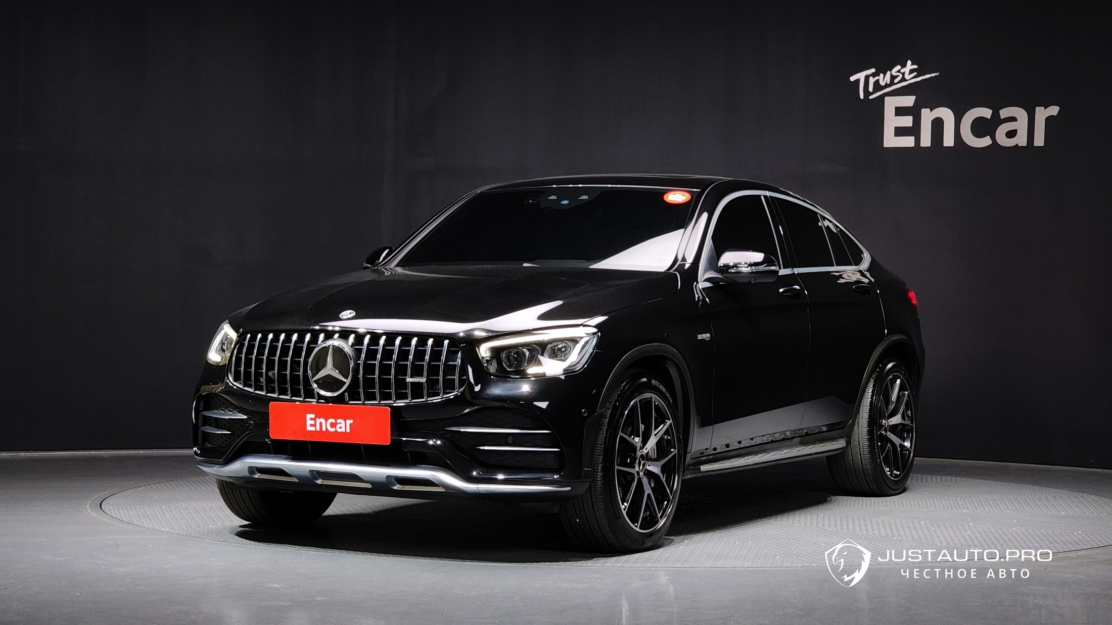 Автомобиль Mercedes-Benz GLC-Class