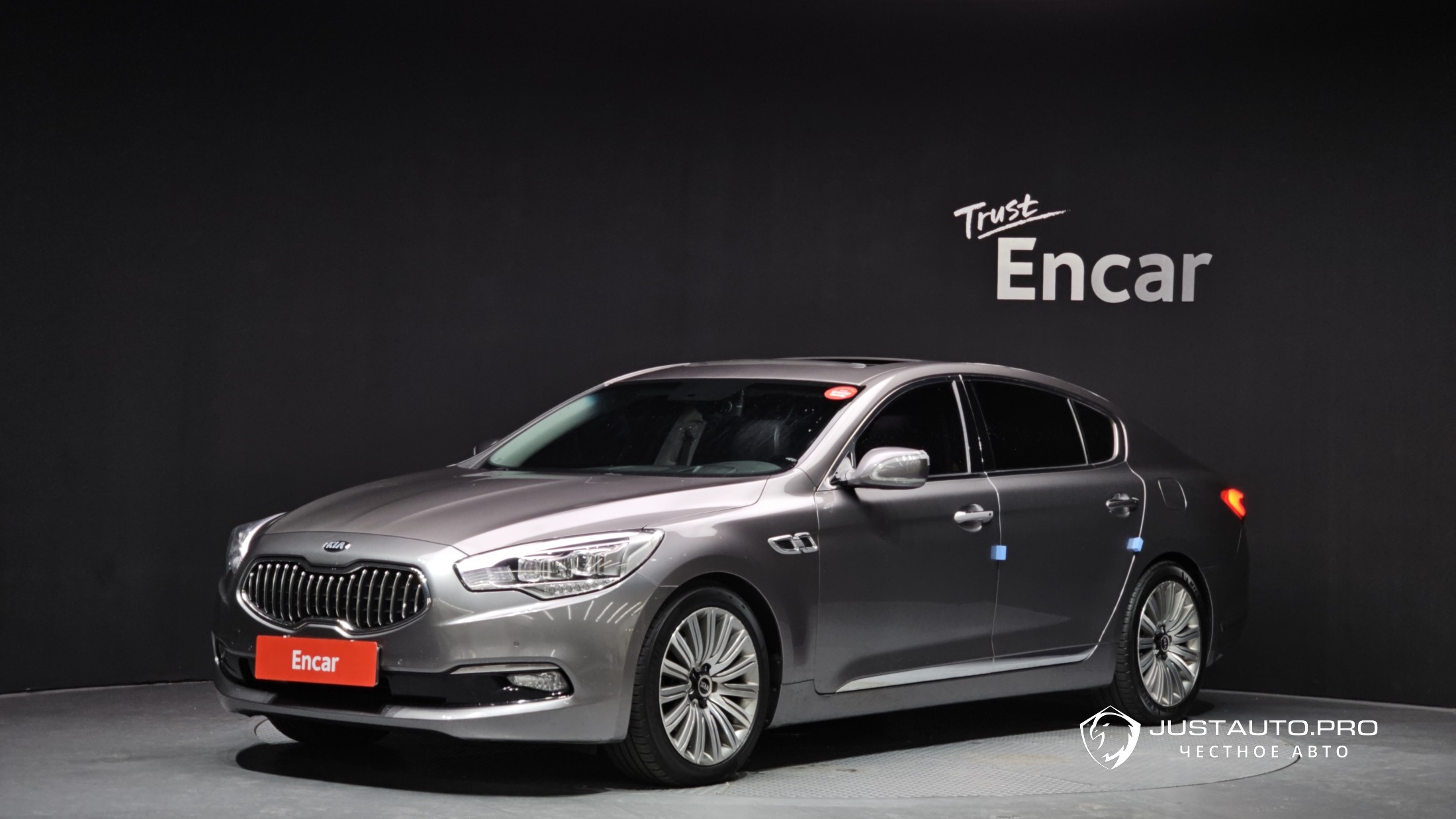 Автомобиль Kia K9