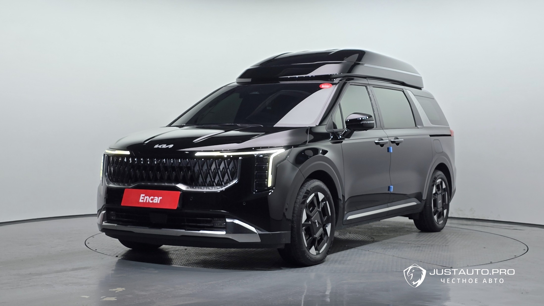 Автомобиль Kia Canival