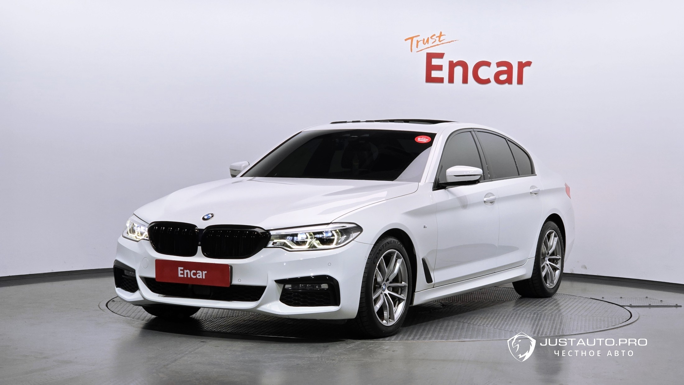 Автомобиль BMW 5-Series