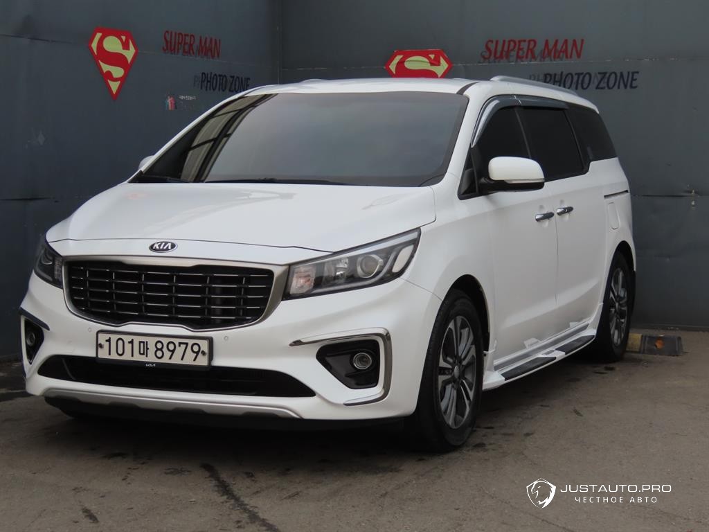 Автомобиль Kia Canival