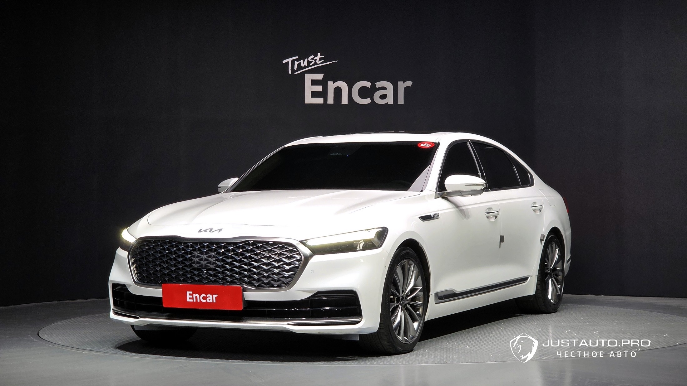 Автомобиль Kia K9