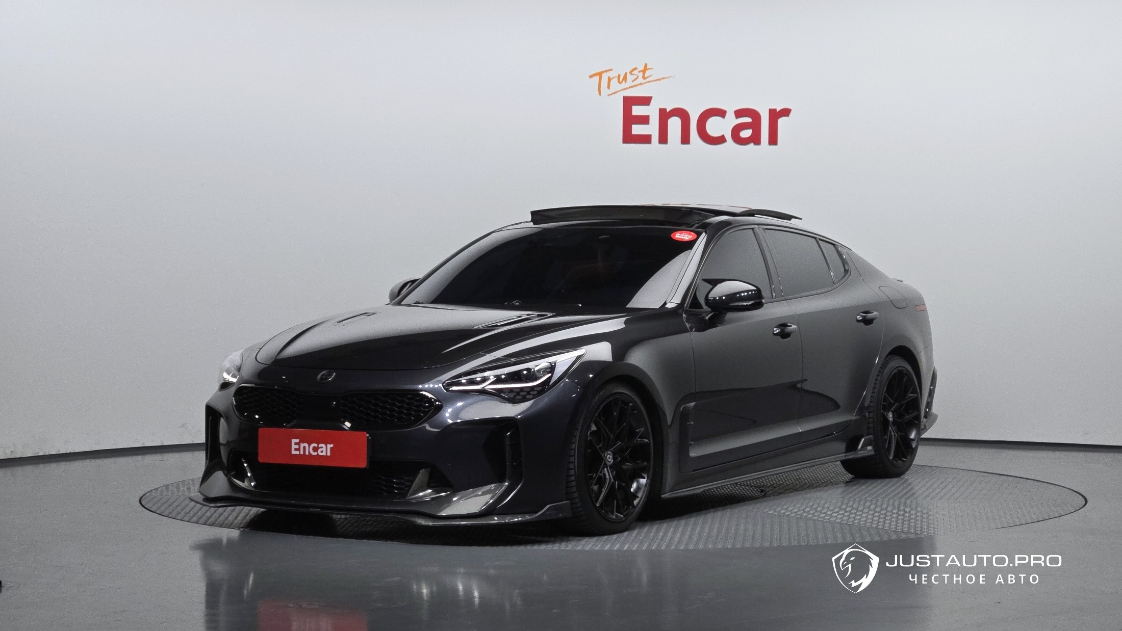 Автомобиль Kia Stinger