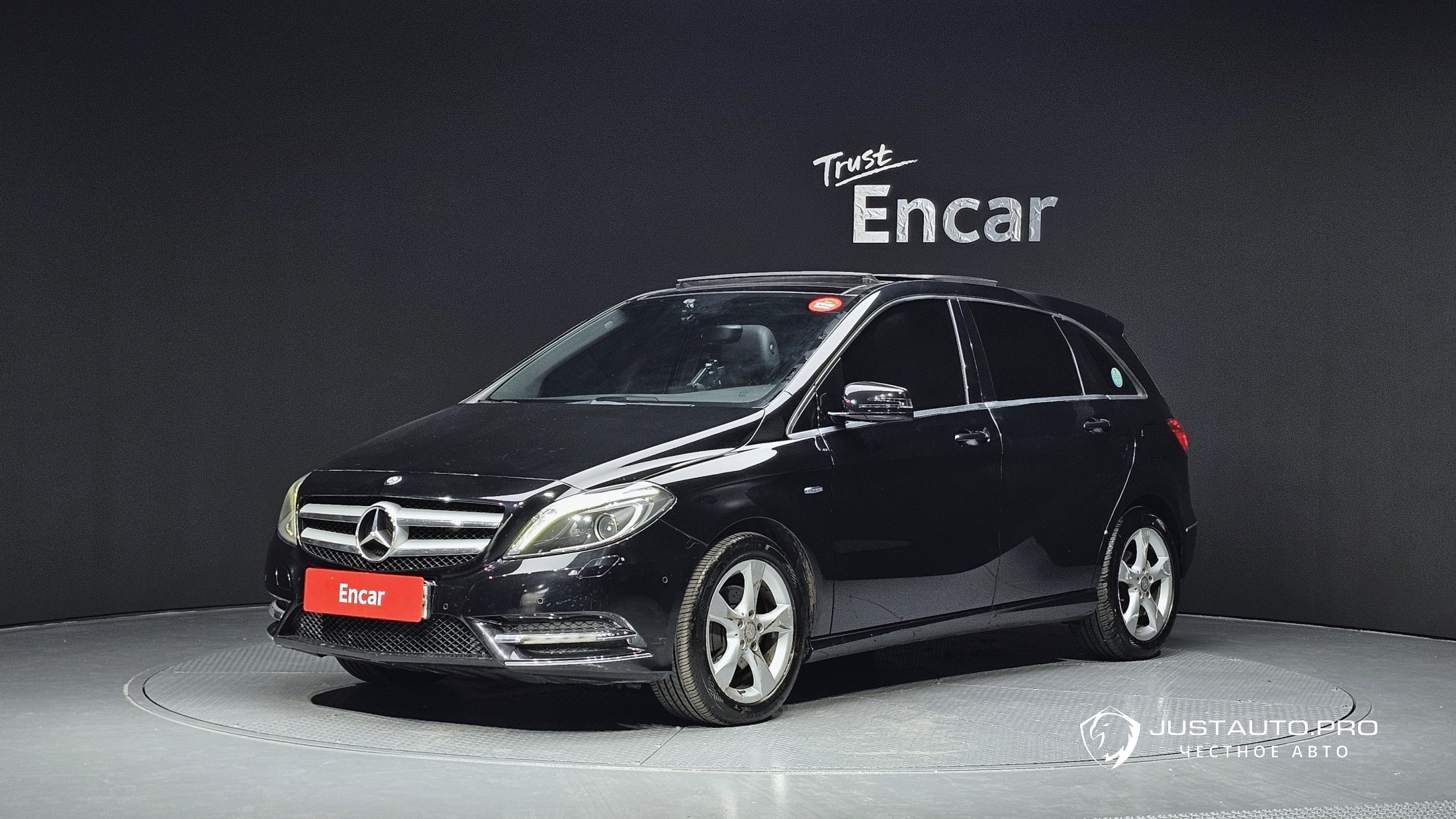Автомобиль Mercedes-Benz B-Class