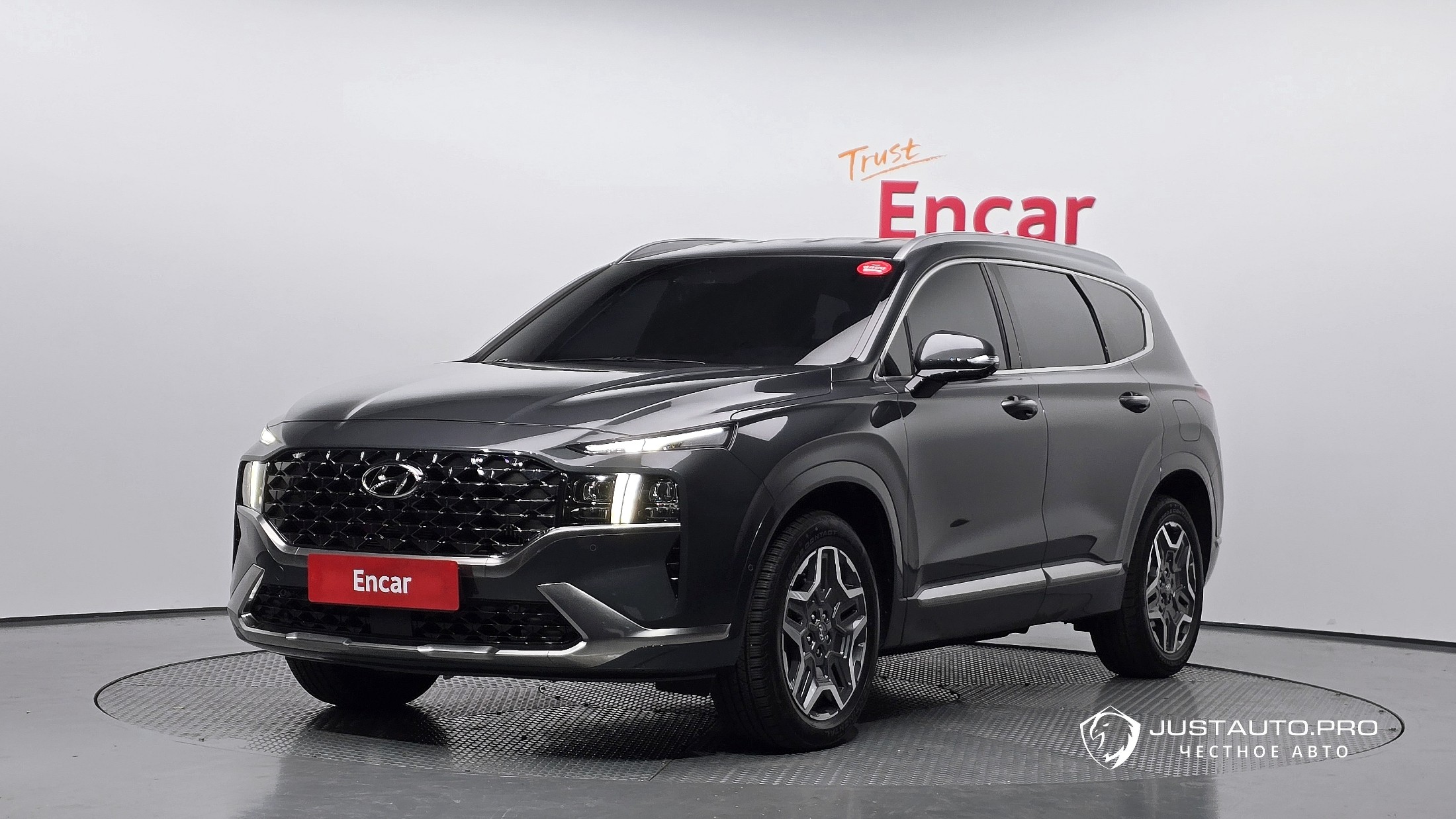 Автомобиль Hyundai Santafe