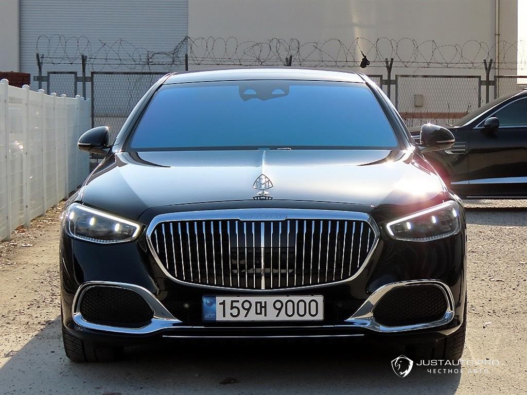 Автомобиль Mercedes-Benz S-Class