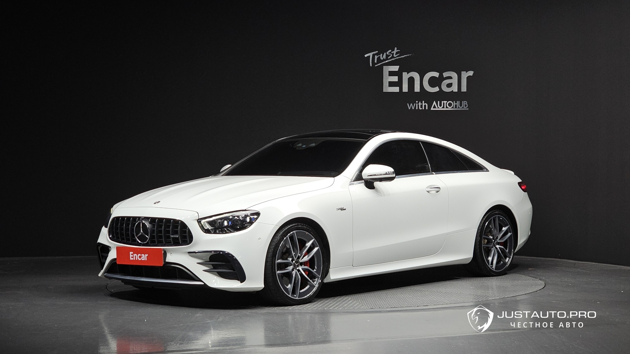 Автомобиль Mercedes-Benz E-Class