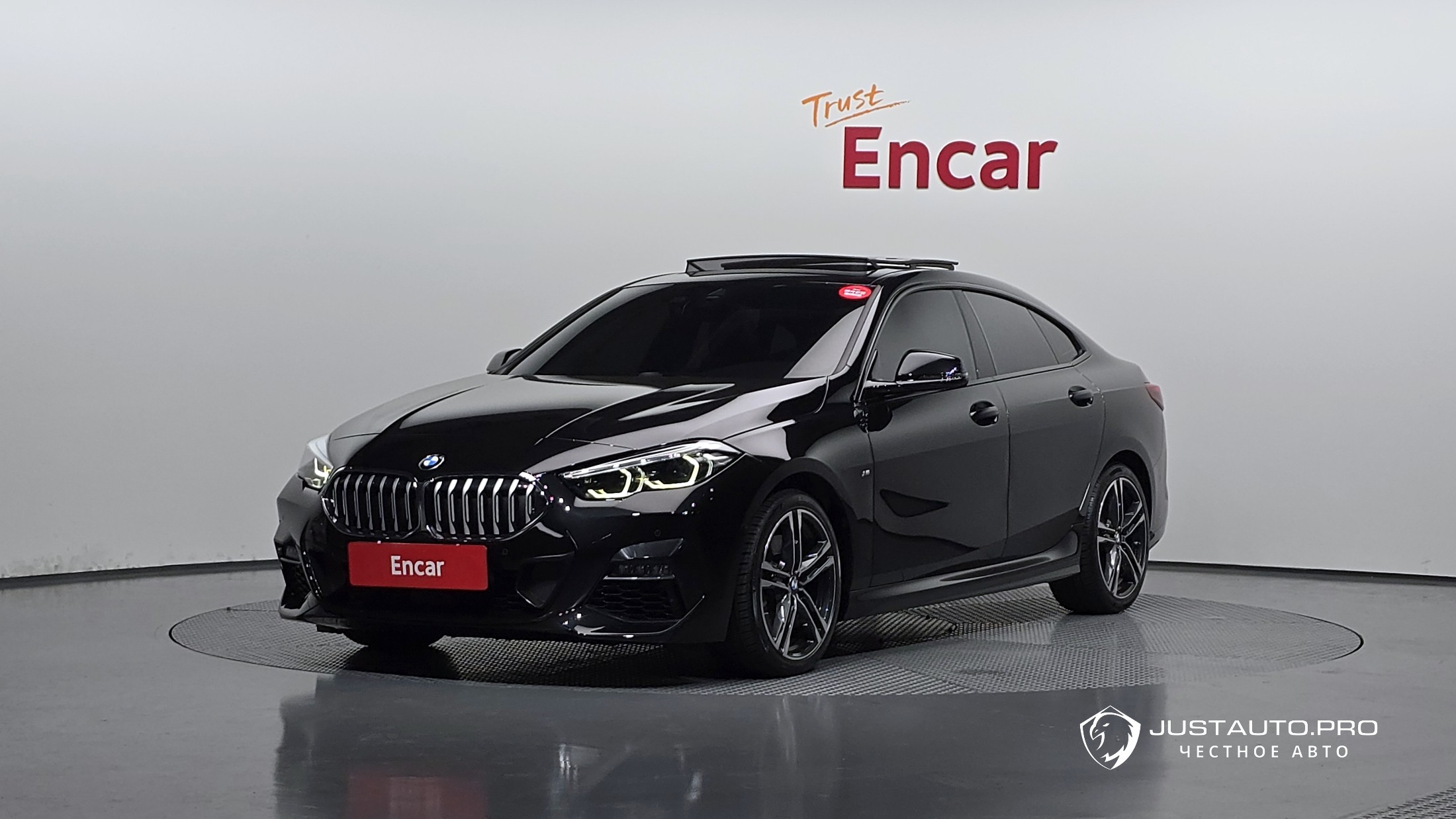 Автомобиль BMW 2-Series