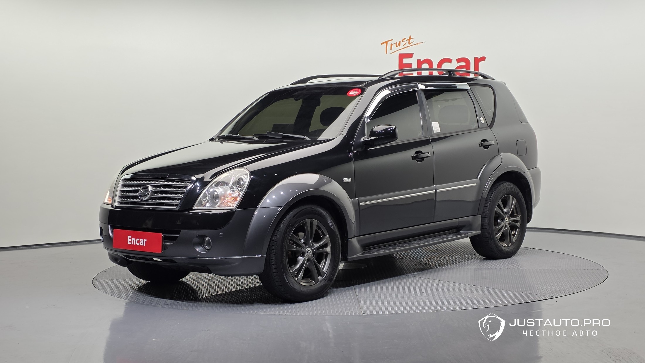 Автомобиль KG_Mobility_Ssangyong Rexton