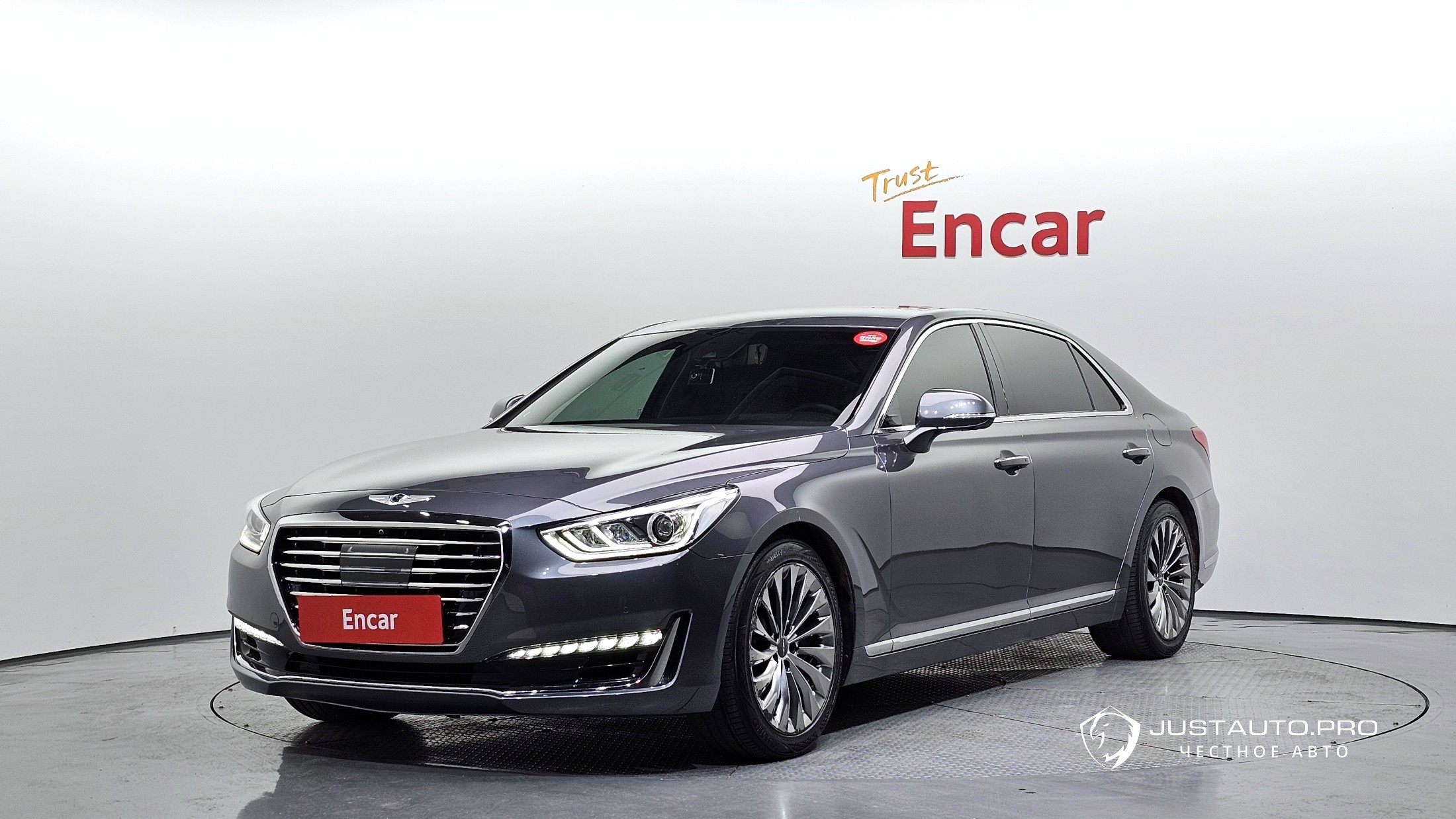 Автомобиль Genesis EQ900