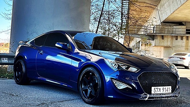 Автомобиль Hyundai Genesis