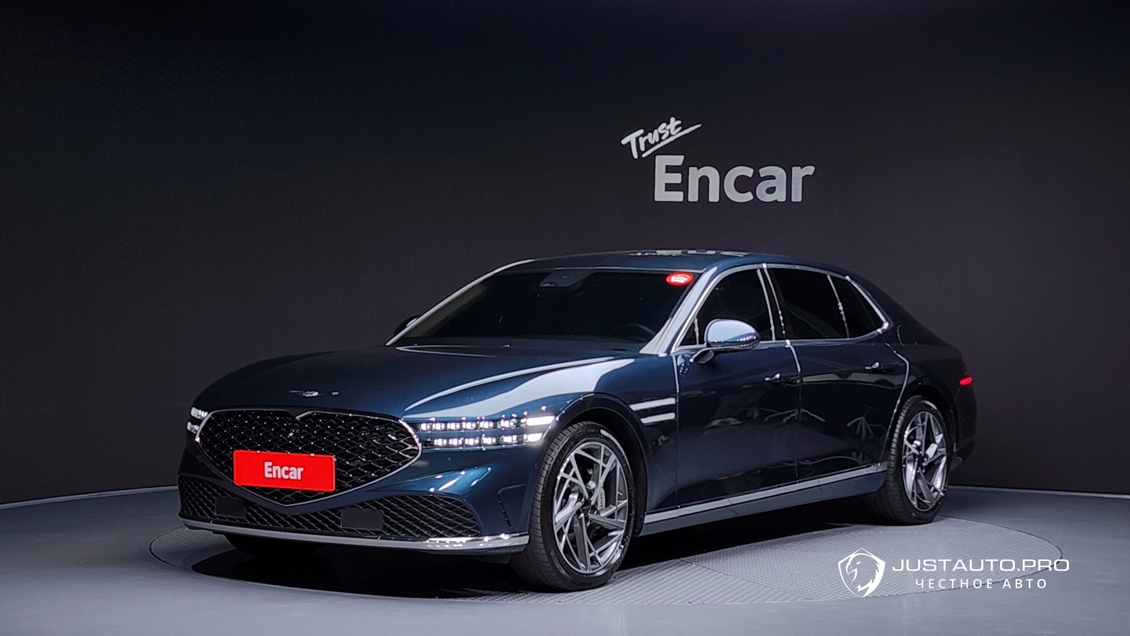 Автомобиль Genesis G90