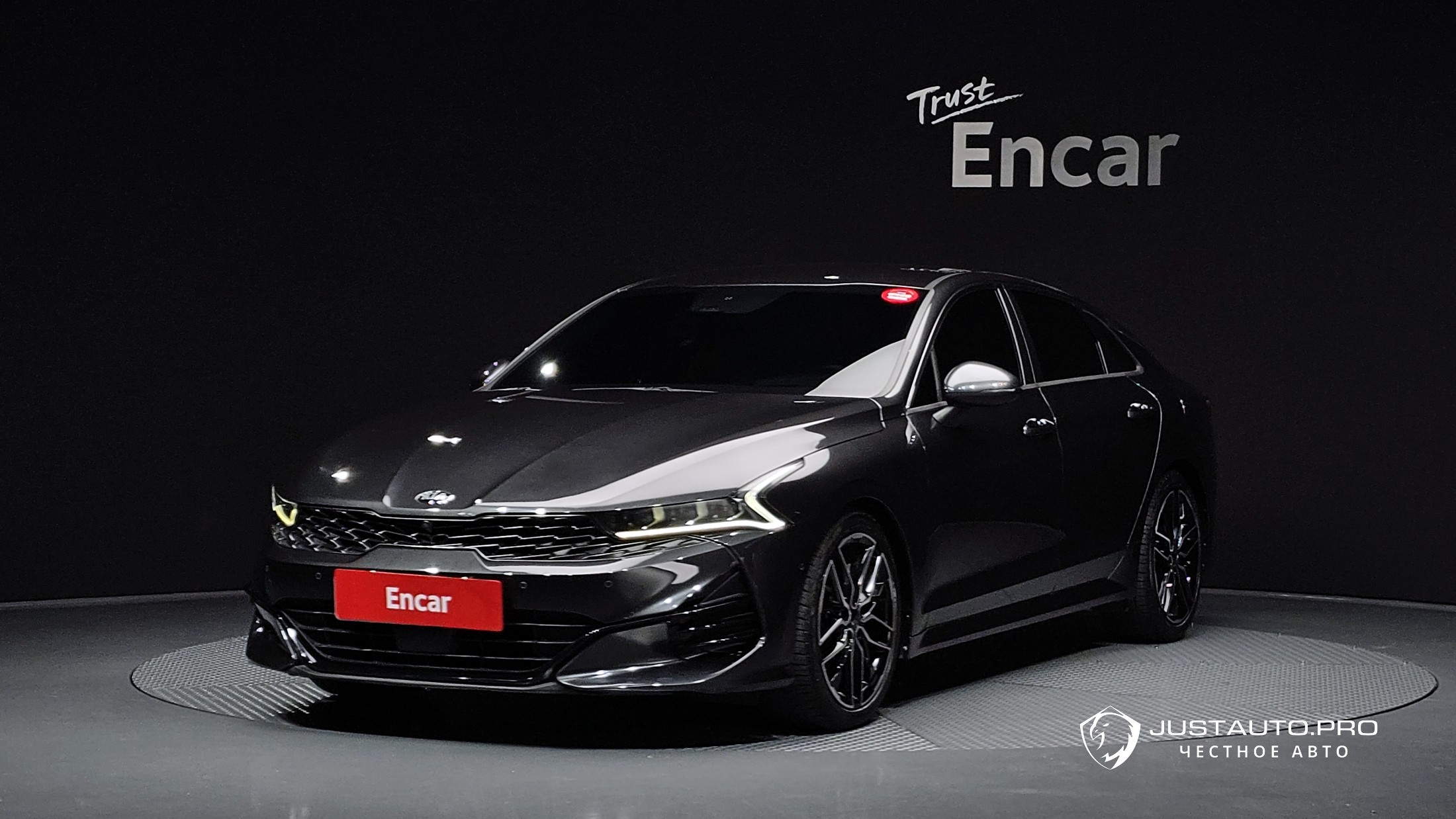 Автомобиль Kia K5