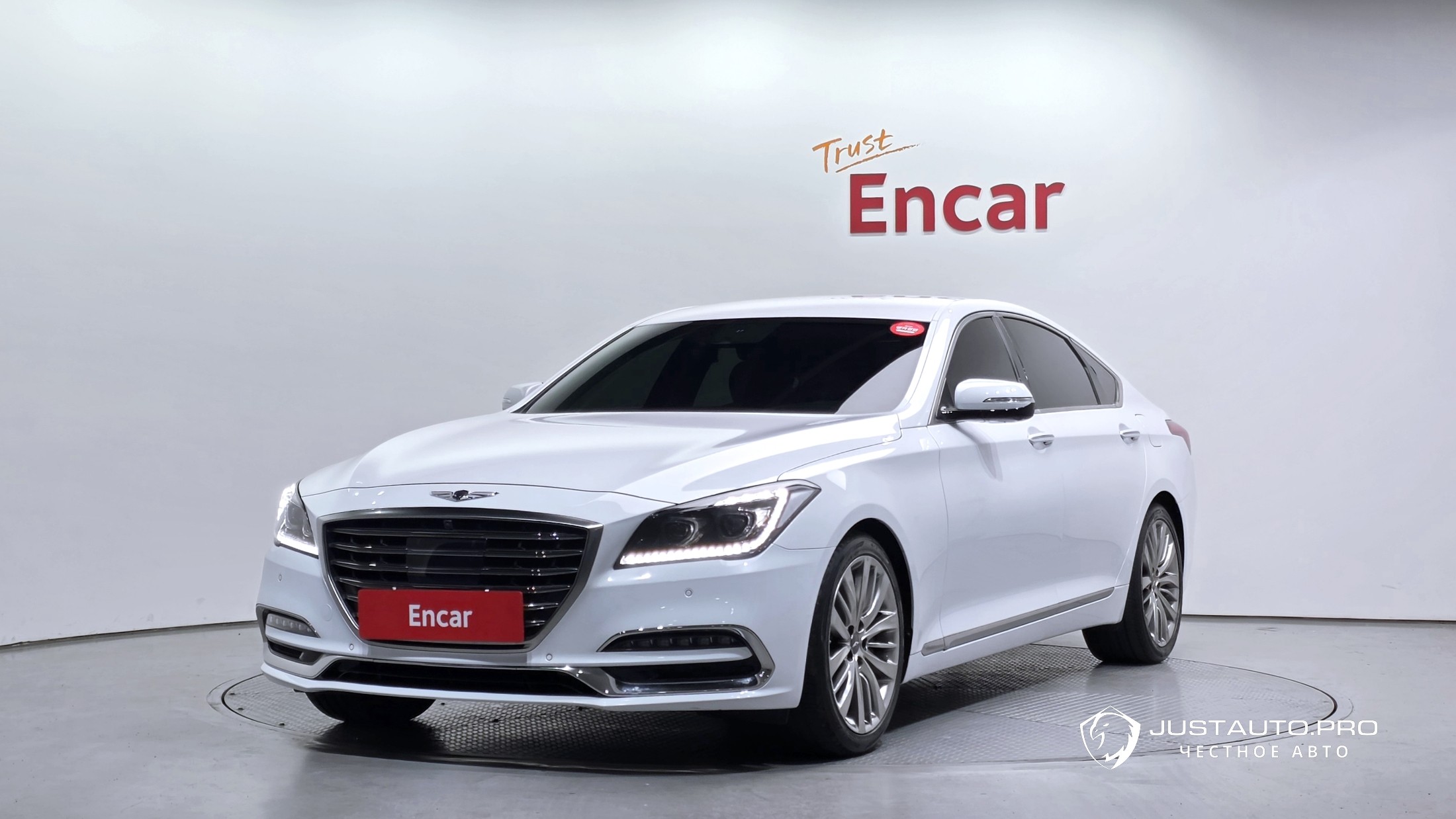 Автомобиль Genesis G80