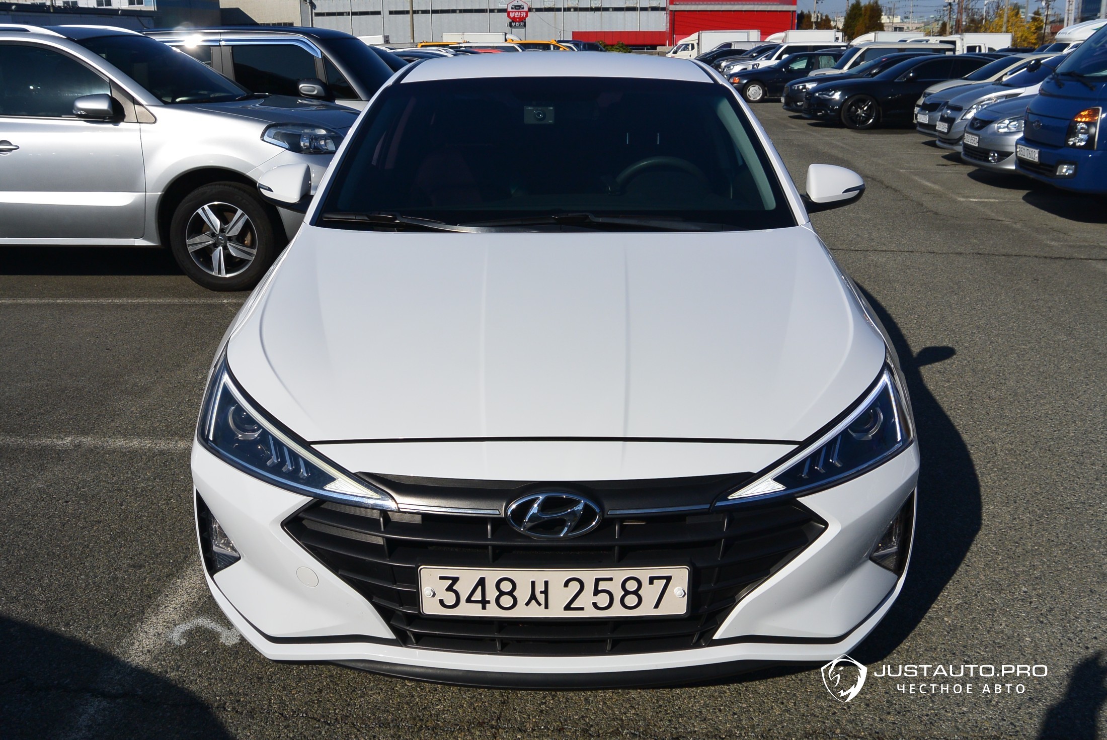 Автомобиль Hyundai AVANTE