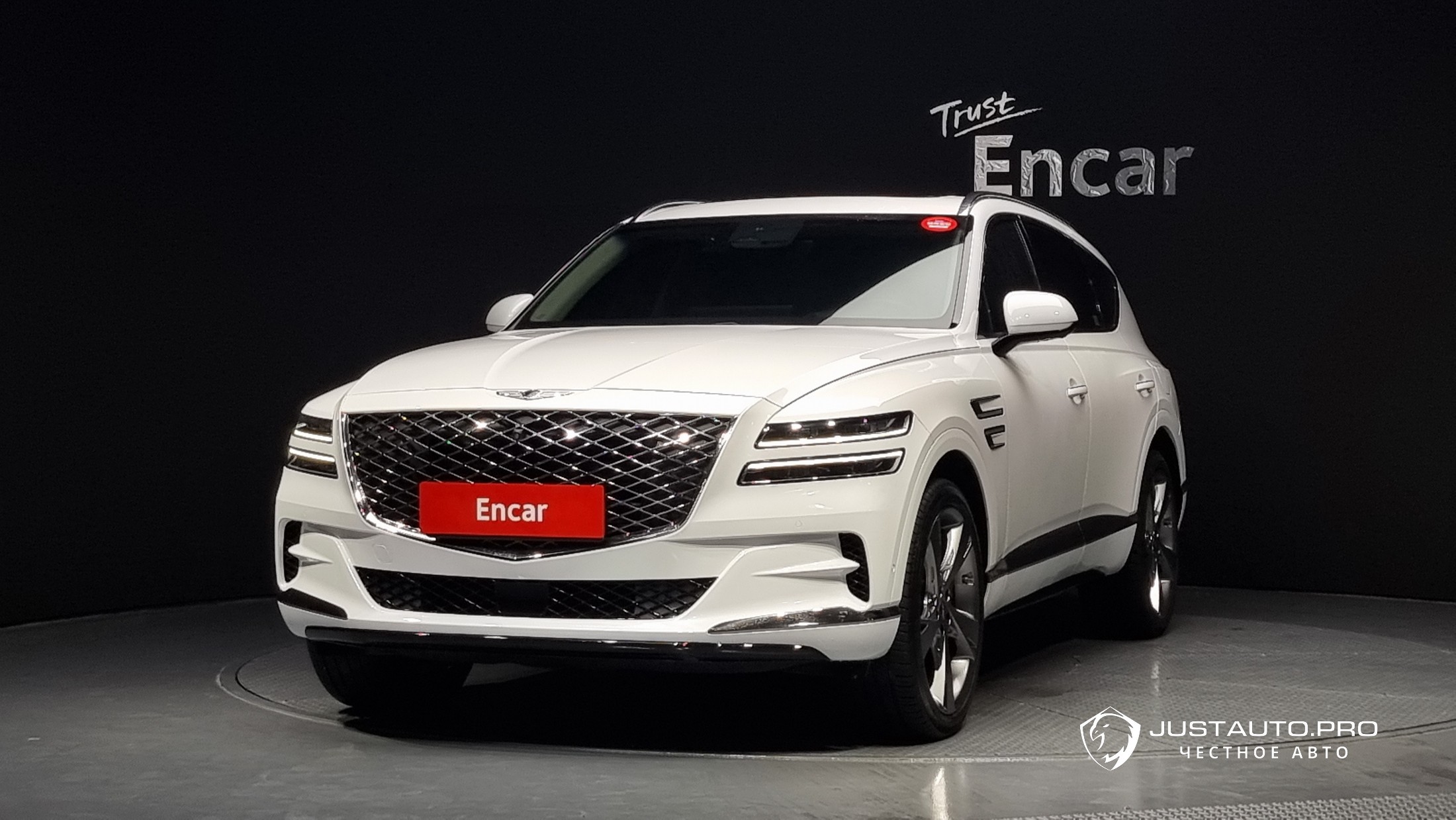 Автомобиль Genesis GV80