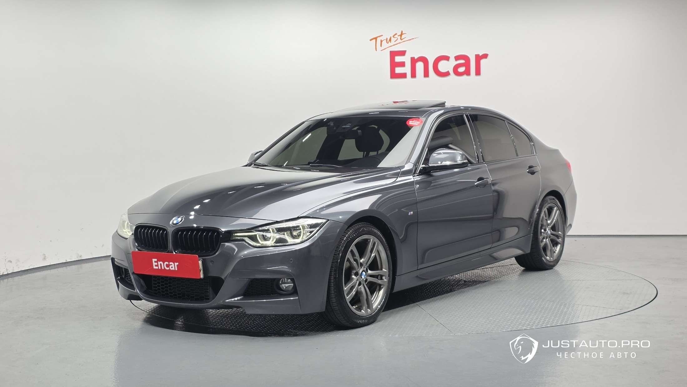 Автомобиль BMW 3-Series