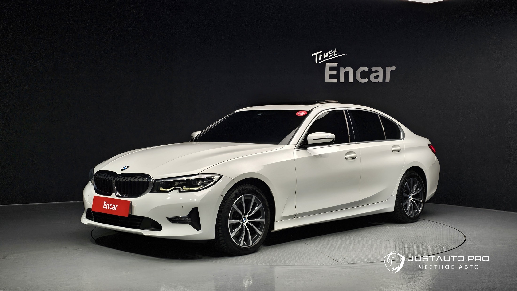 Автомобиль BMW 3-Series