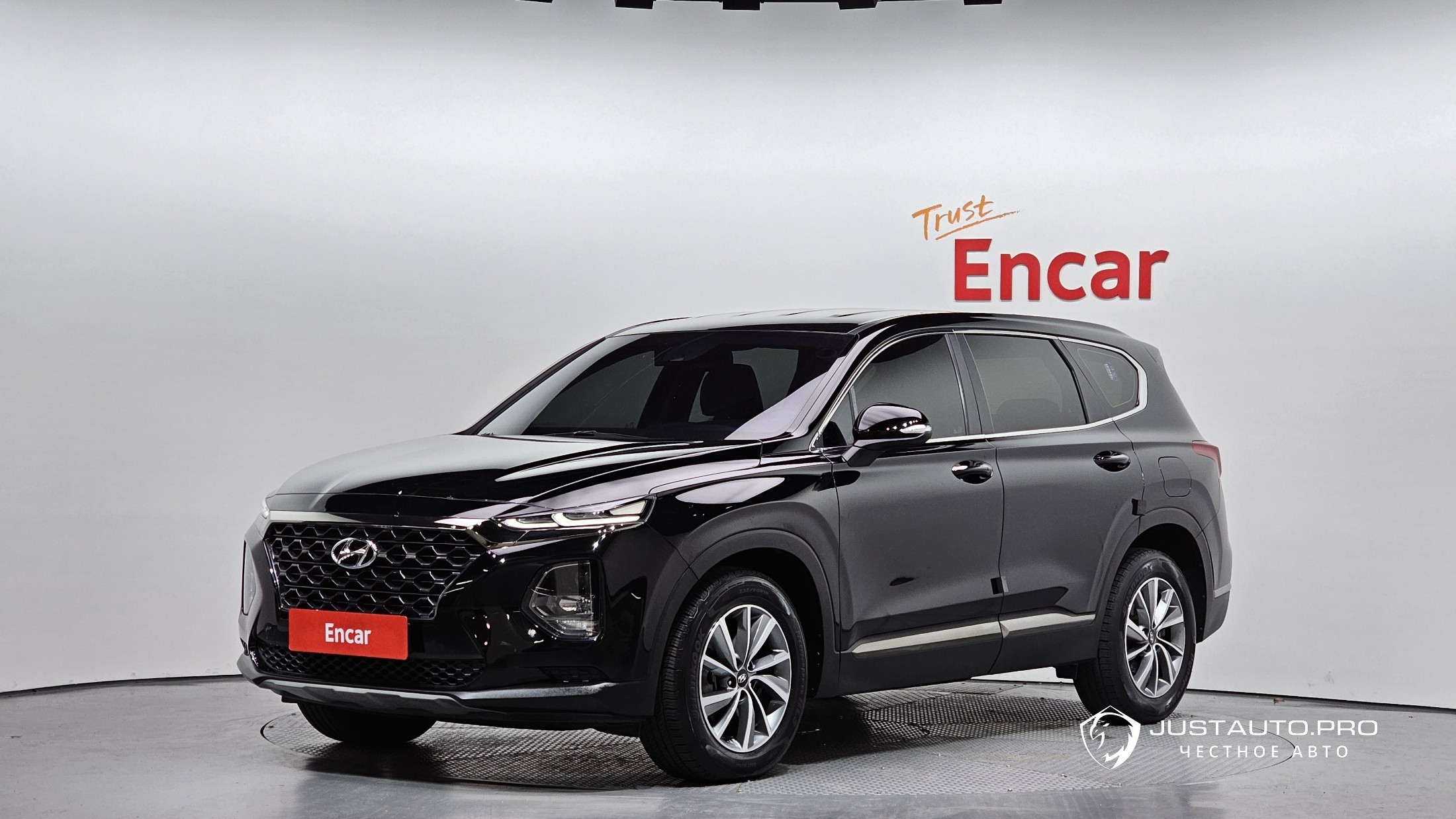 Автомобиль Hyundai Santafe