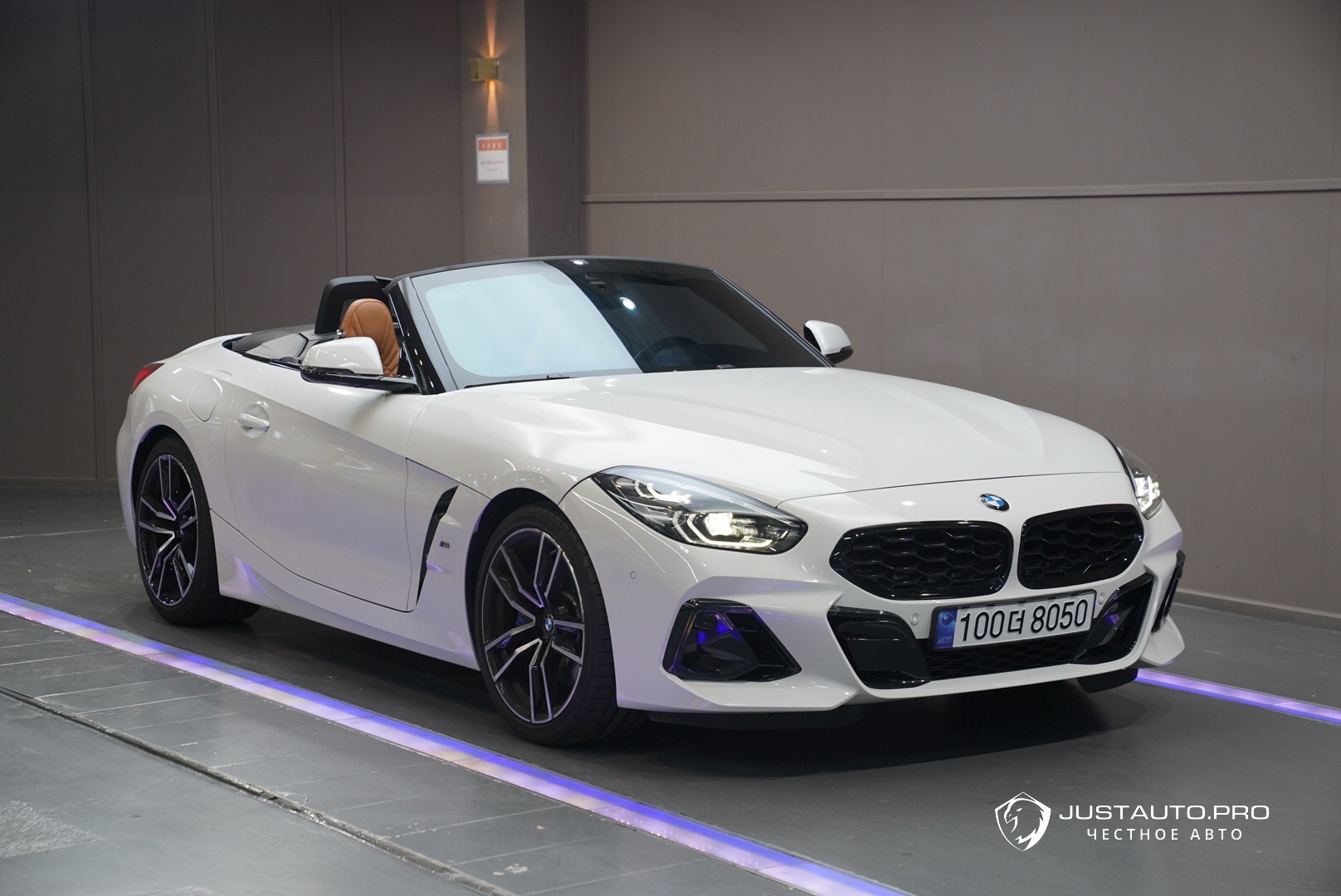 Автомобиль BMW Z4