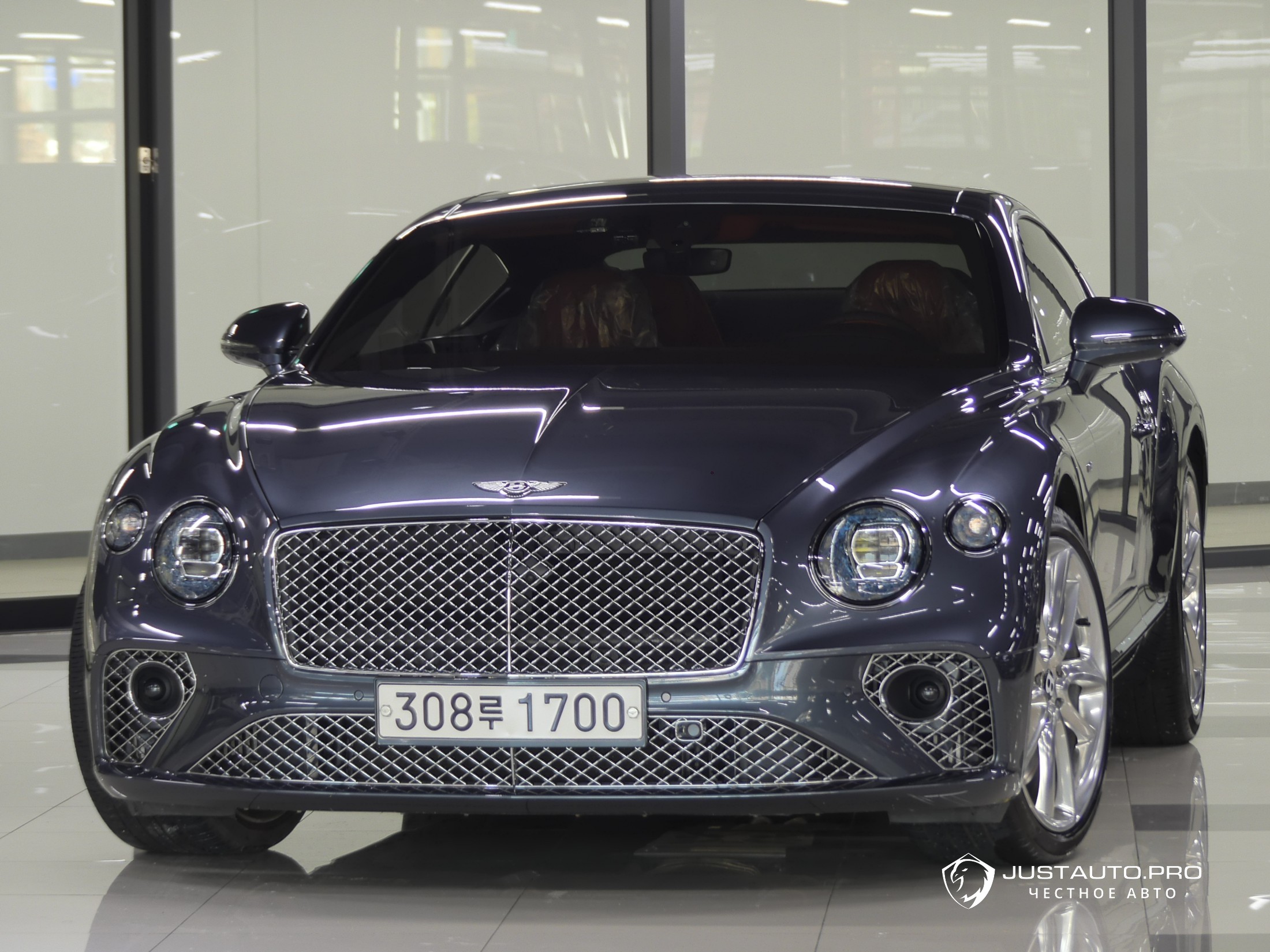 Автомобиль Bentley Continental