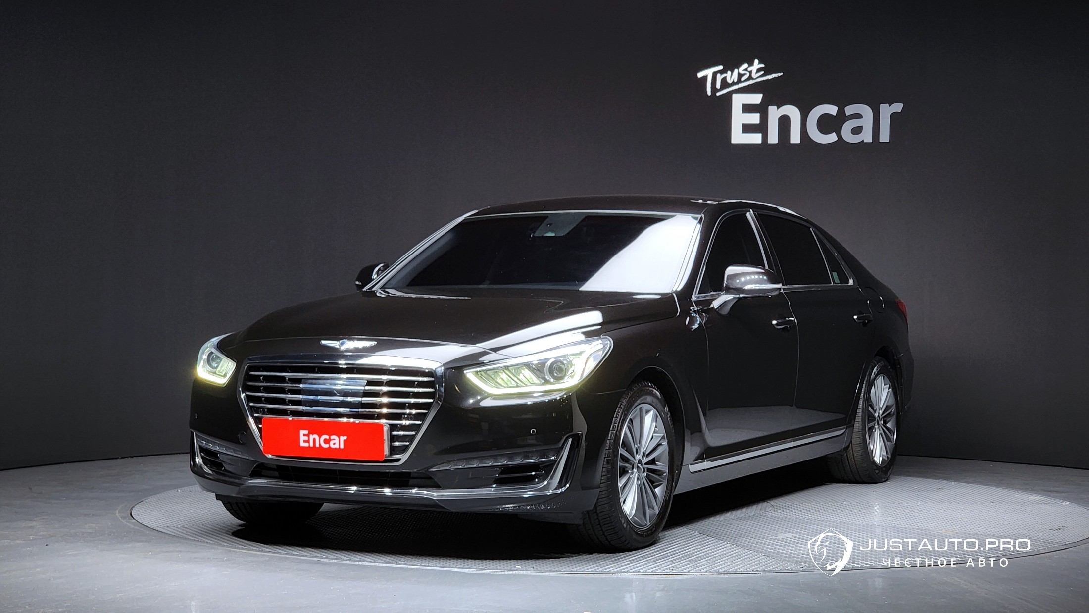 Автомобиль Genesis EQ900