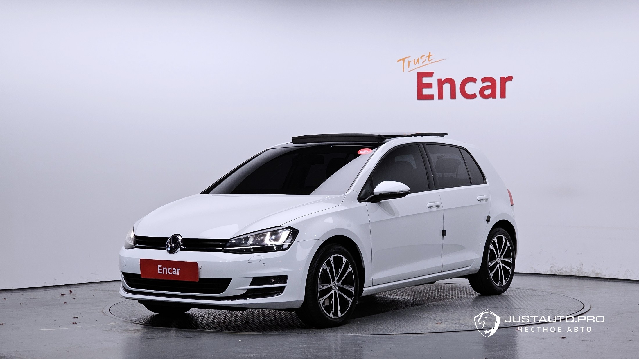 Автомобиль Volkswagen Golf