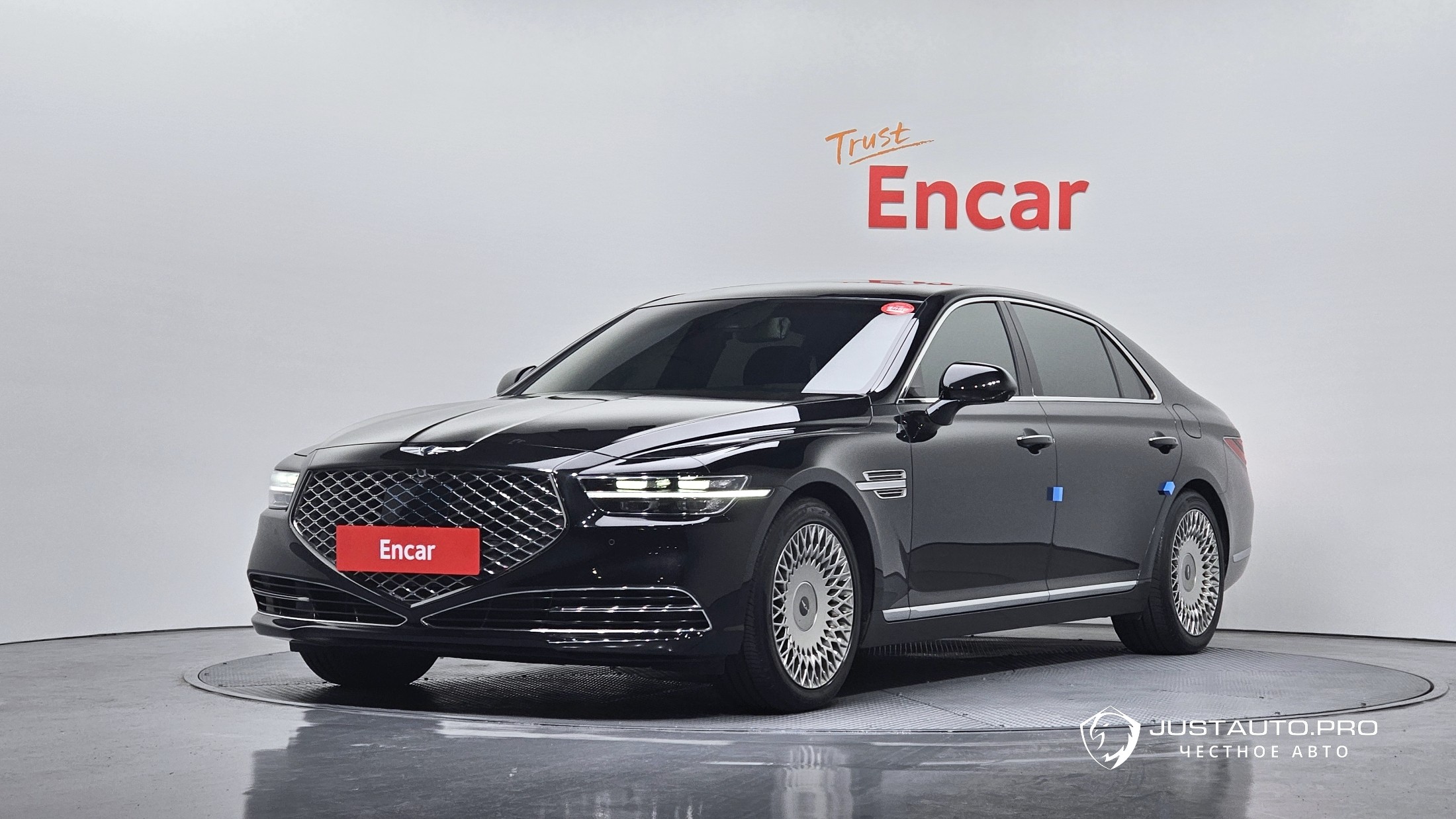 Автомобиль Genesis G90