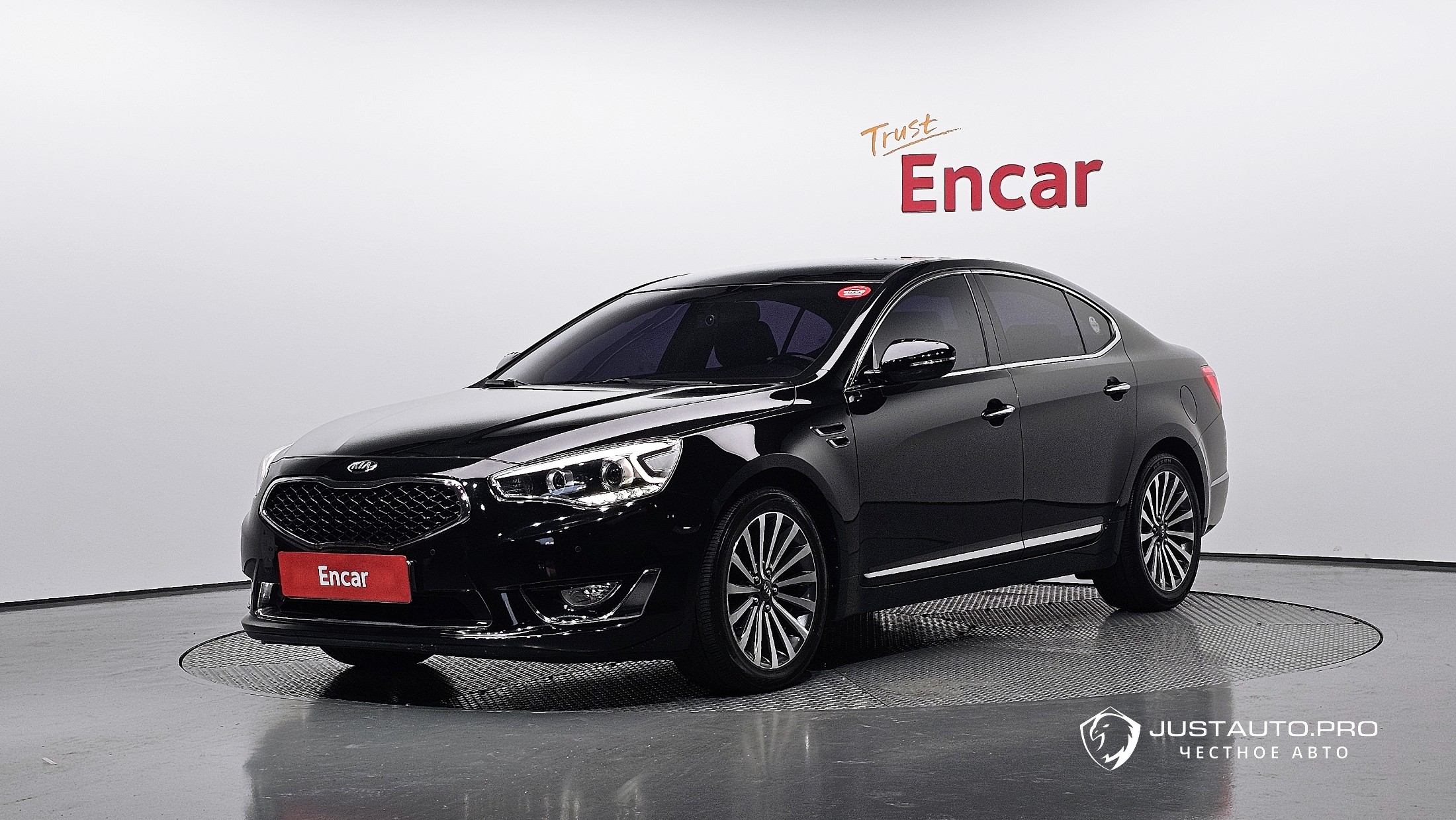 Автомобиль Kia K7