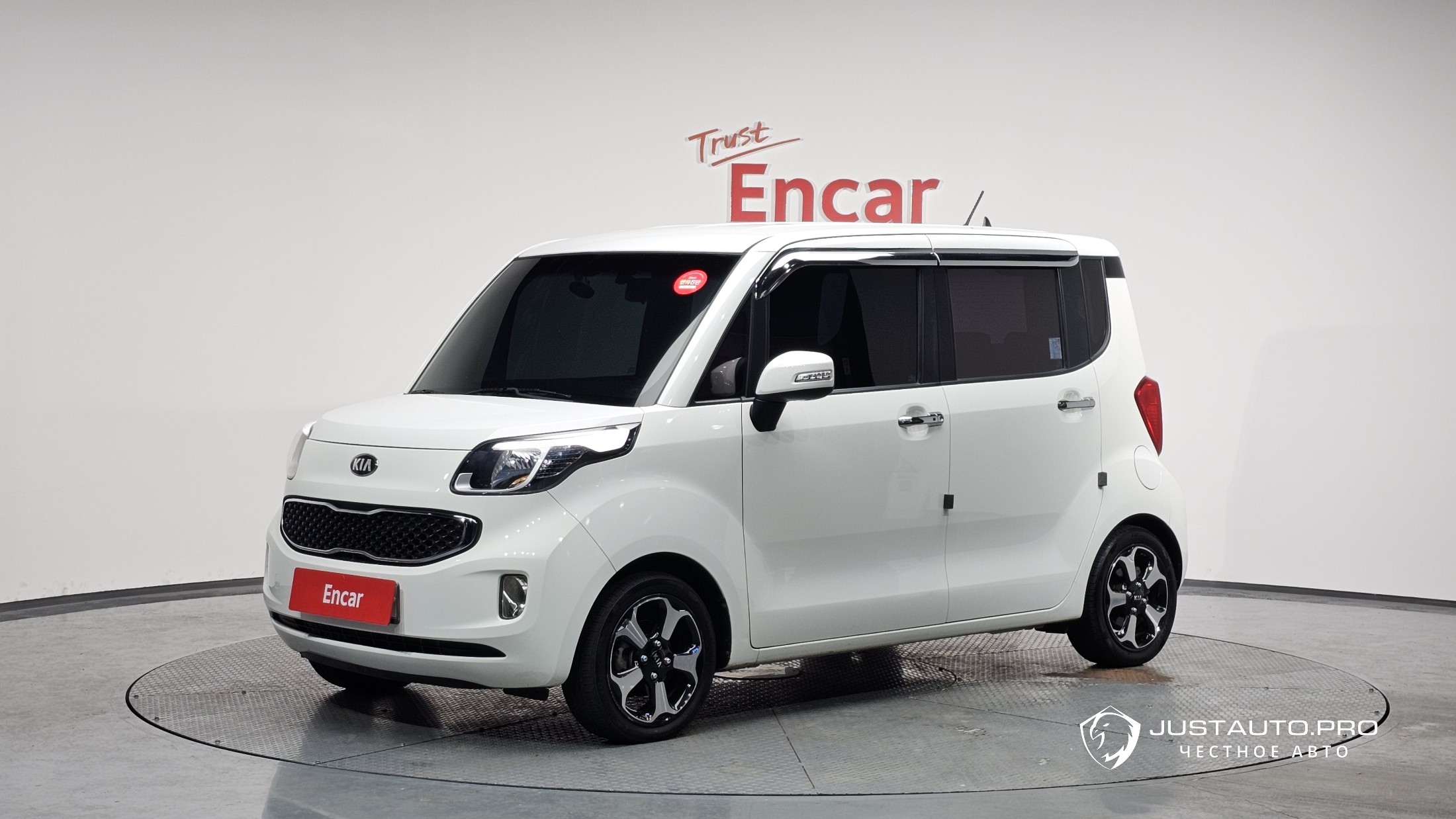 Автомобиль Kia RAY