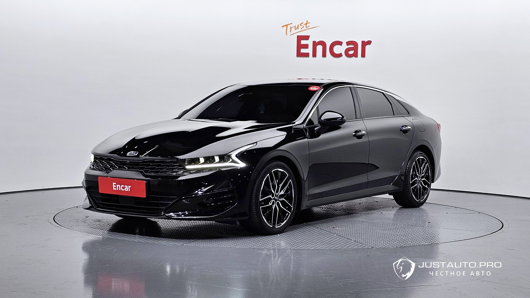 Автомобиль Kia K5