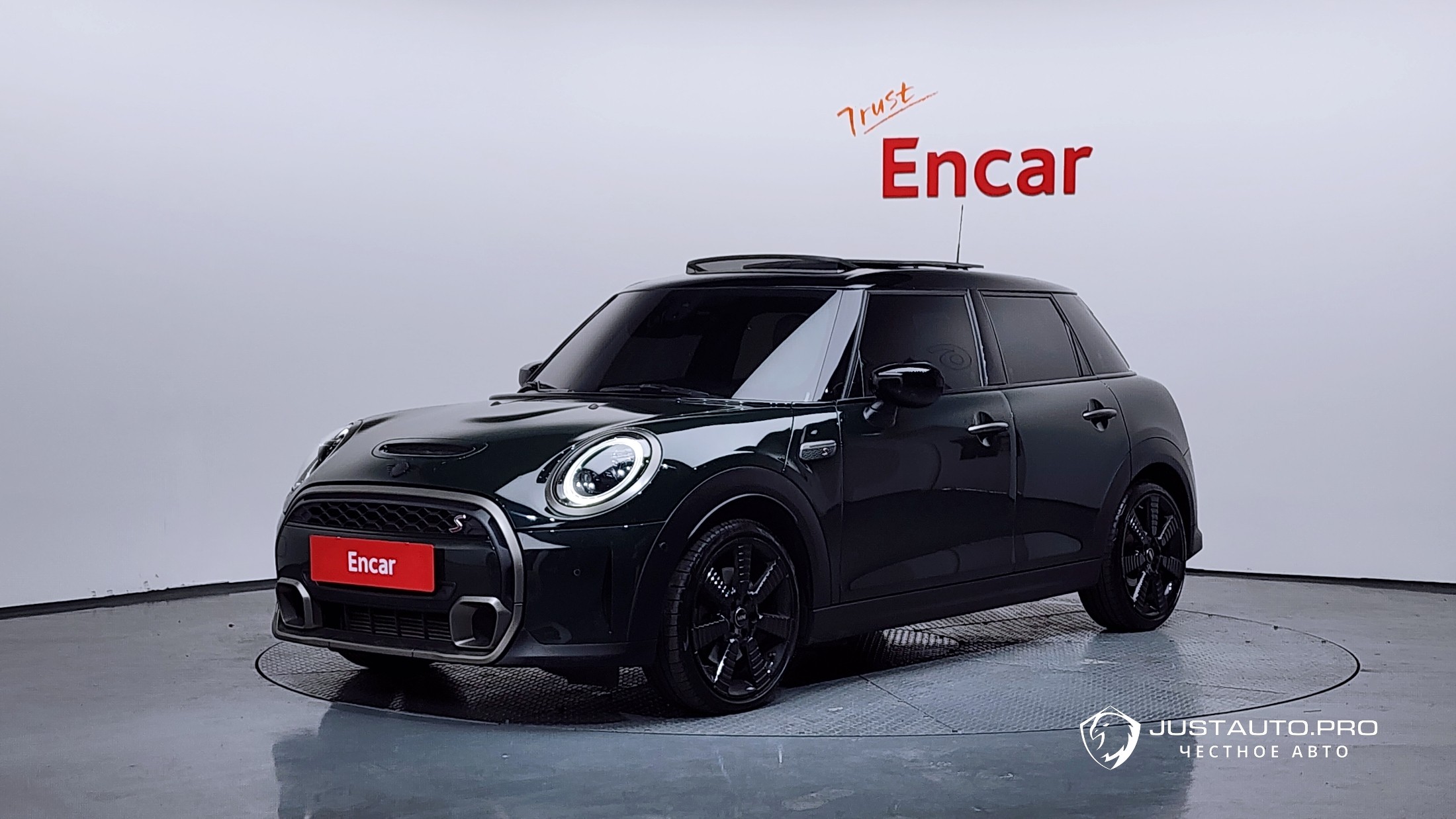 Автомобиль Mini Cooper