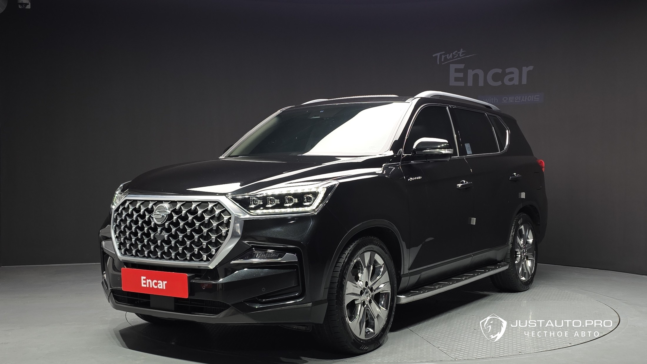 Автомобиль KG_Mobility_Ssangyong Rexton