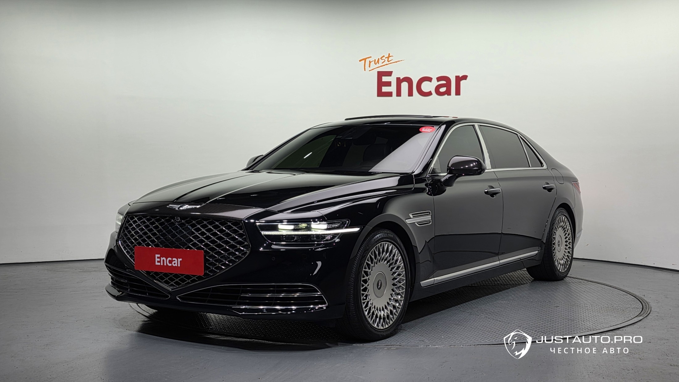 Автомобиль Genesis G90