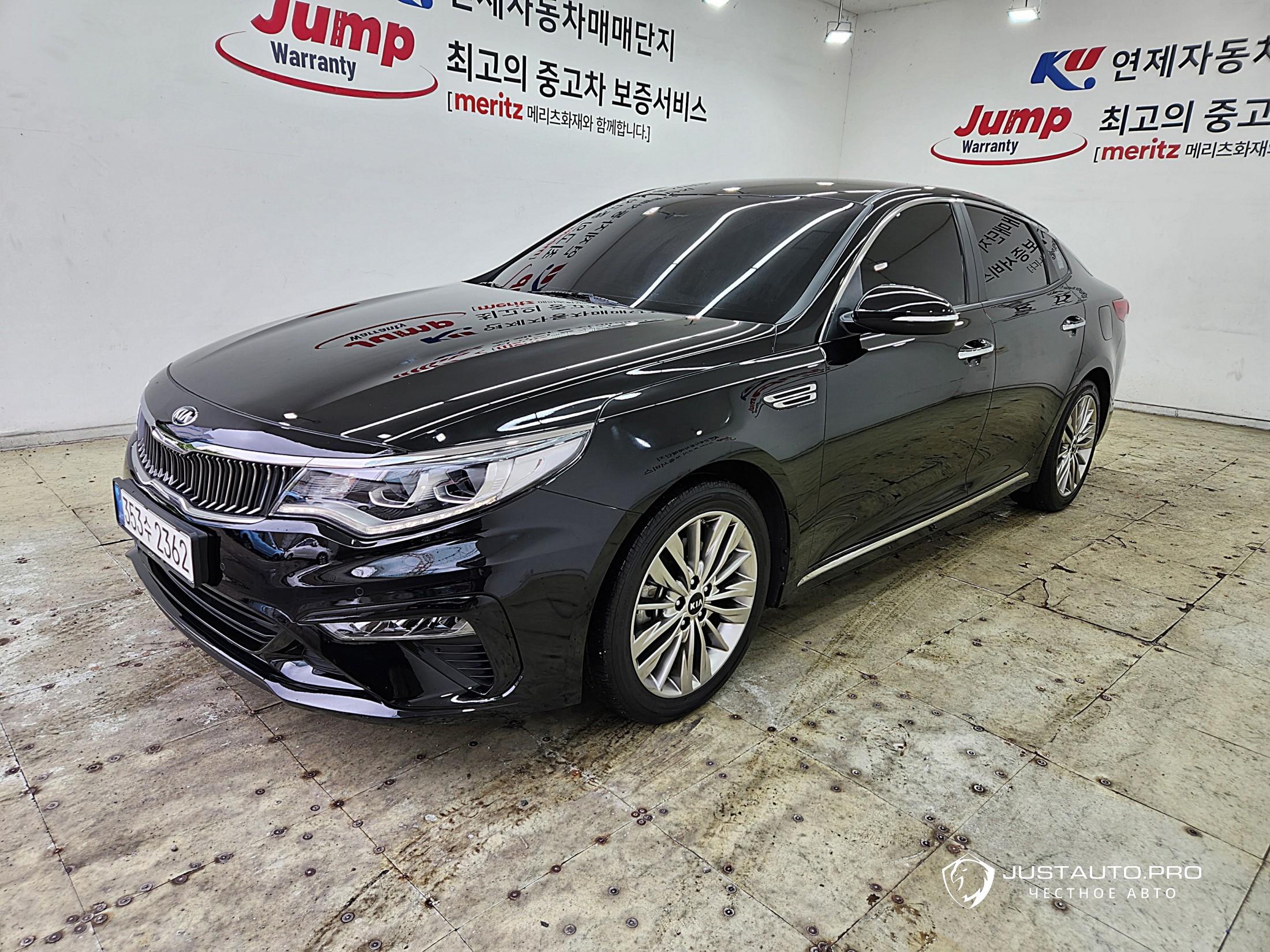 Автомобиль Kia K5