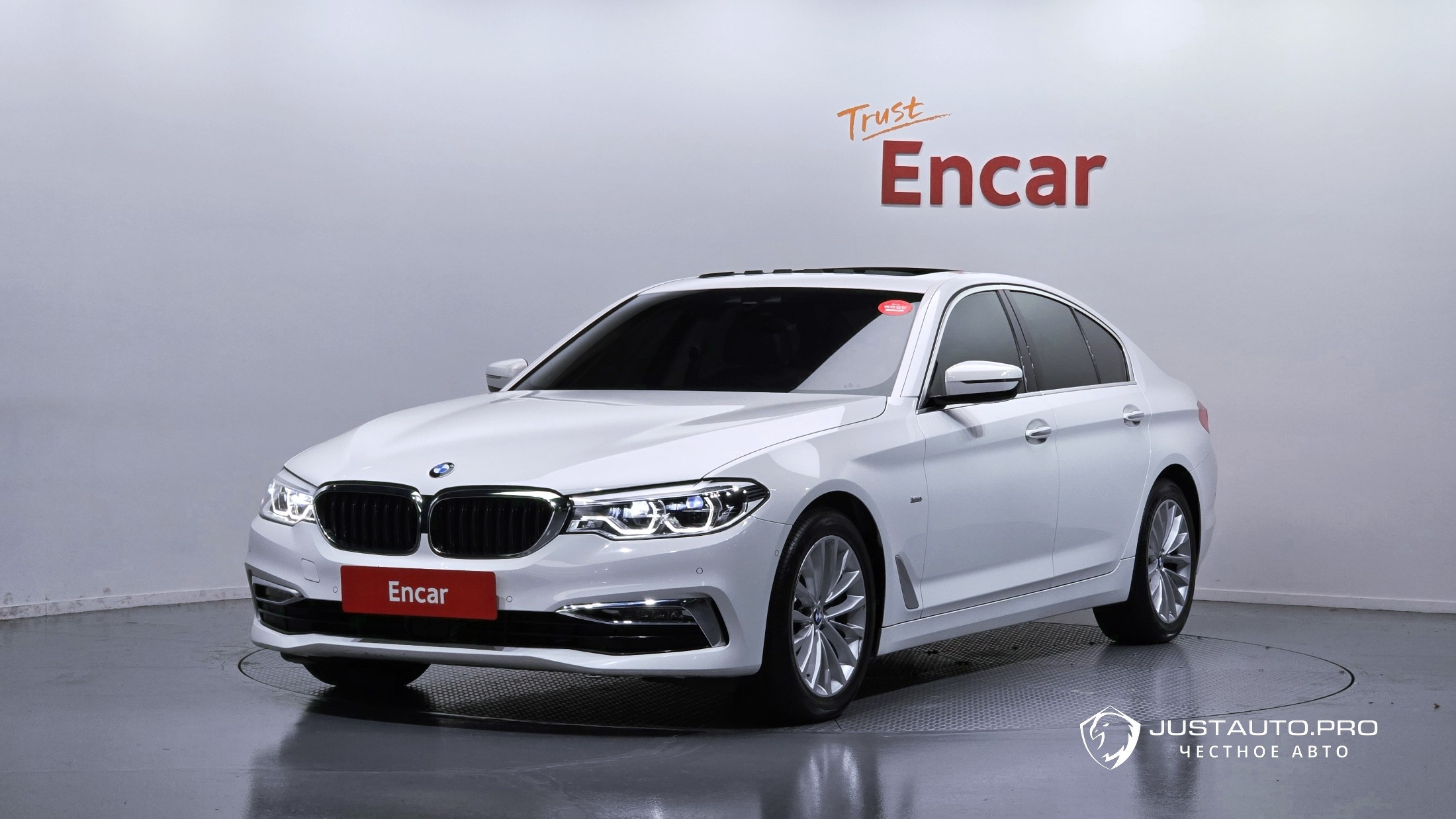 Автомобиль BMW 5-Series