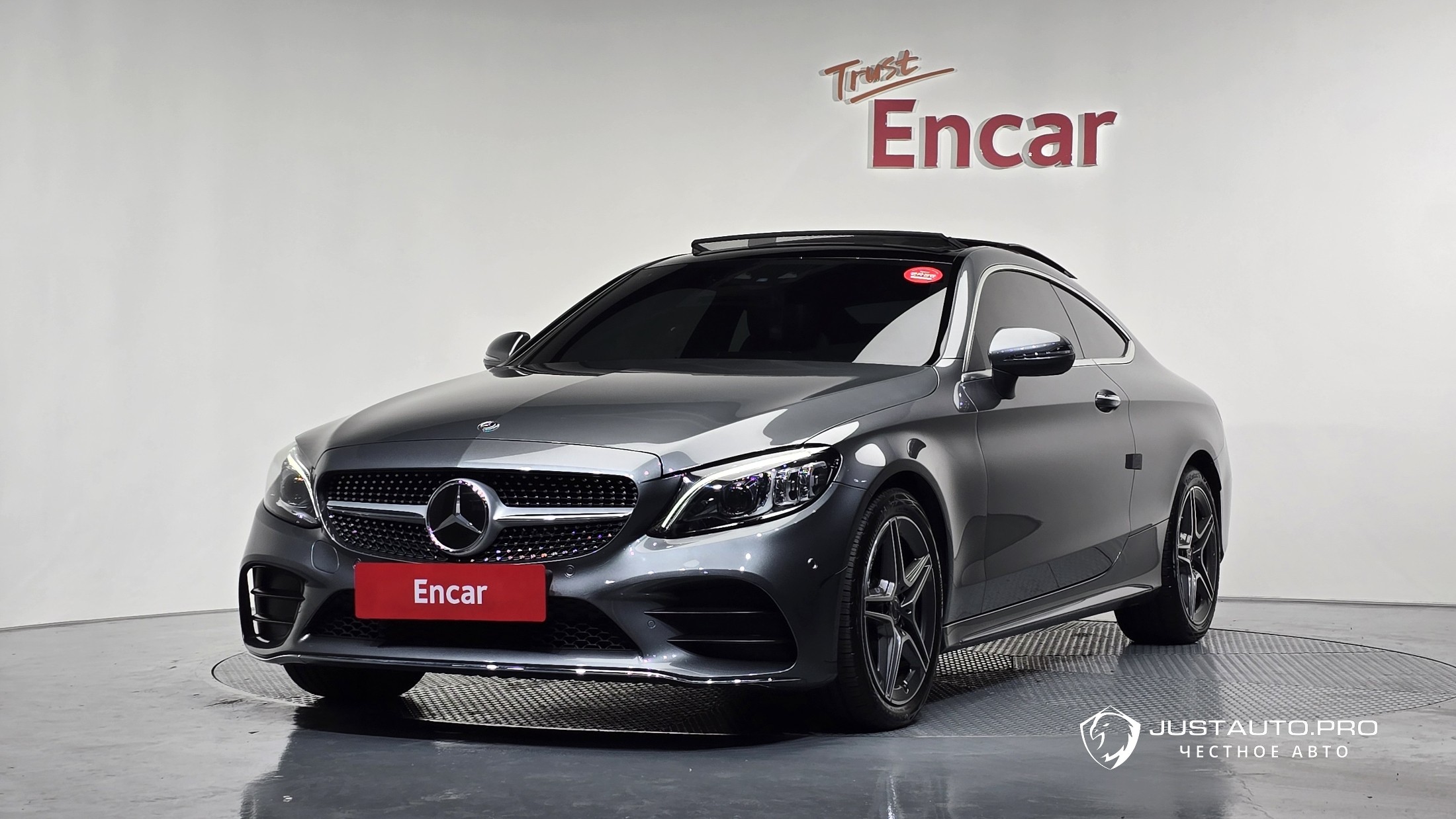 Автомобиль Mercedes-Benz C-Class