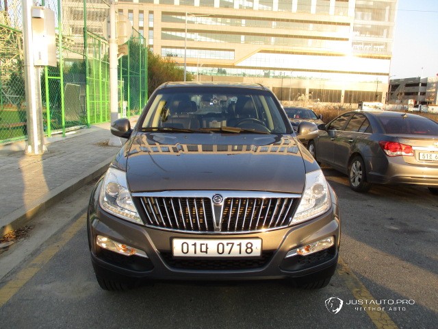 Автомобиль KG_Mobility_Ssangyong Rexton