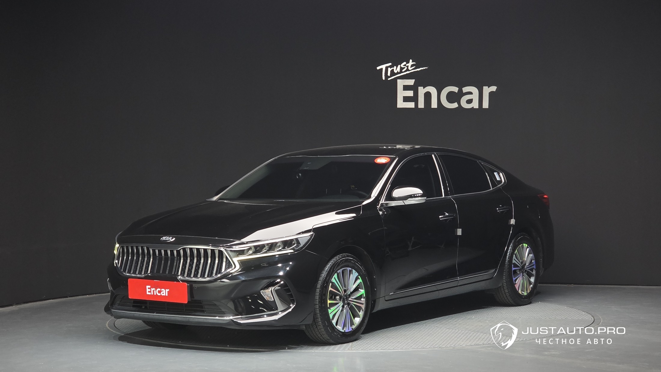 Автомобиль Kia K7
