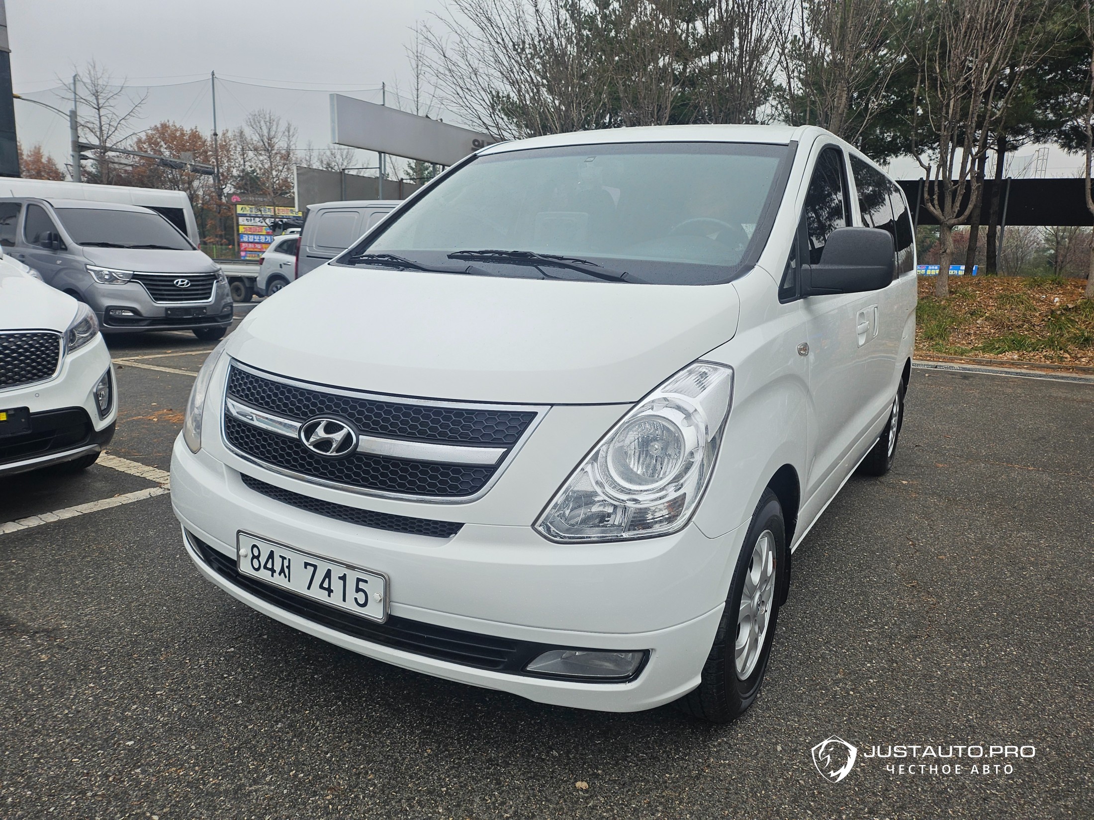 Автомобиль Hyundai Starex