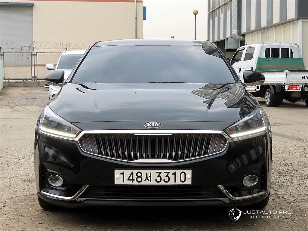 Автомобиль Kia K7