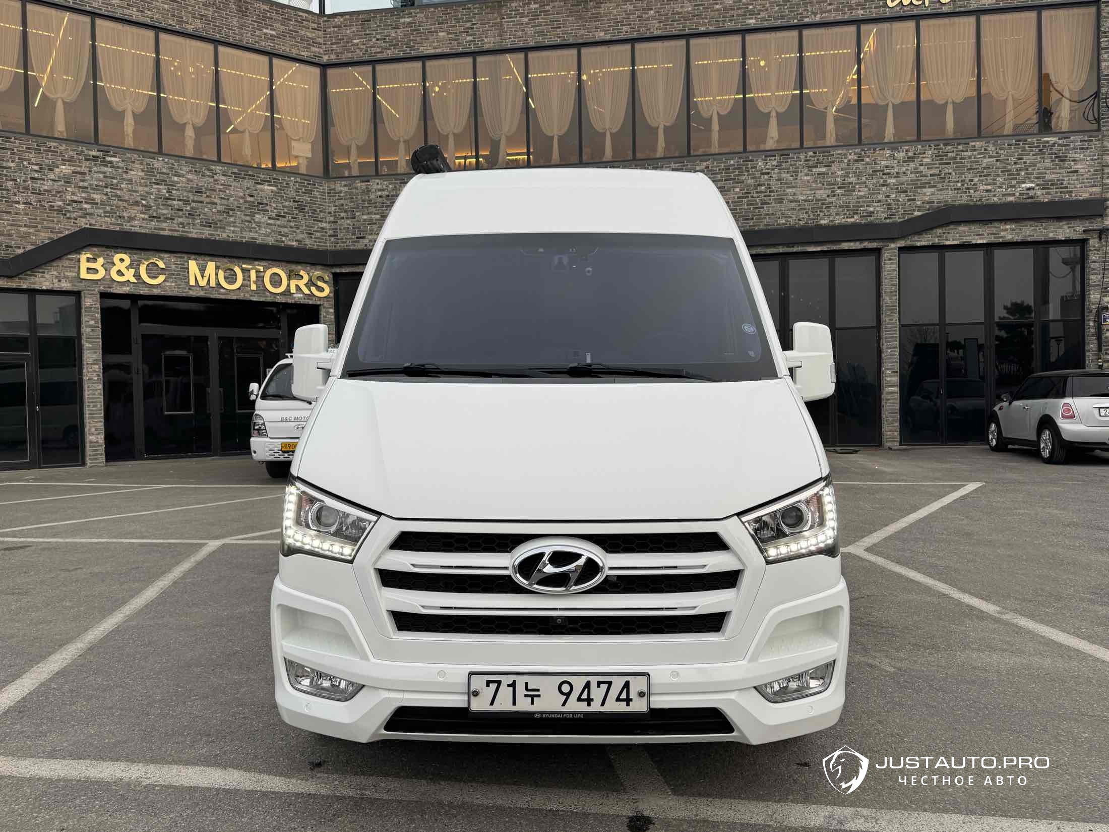 Автомобиль Hyundai Solati