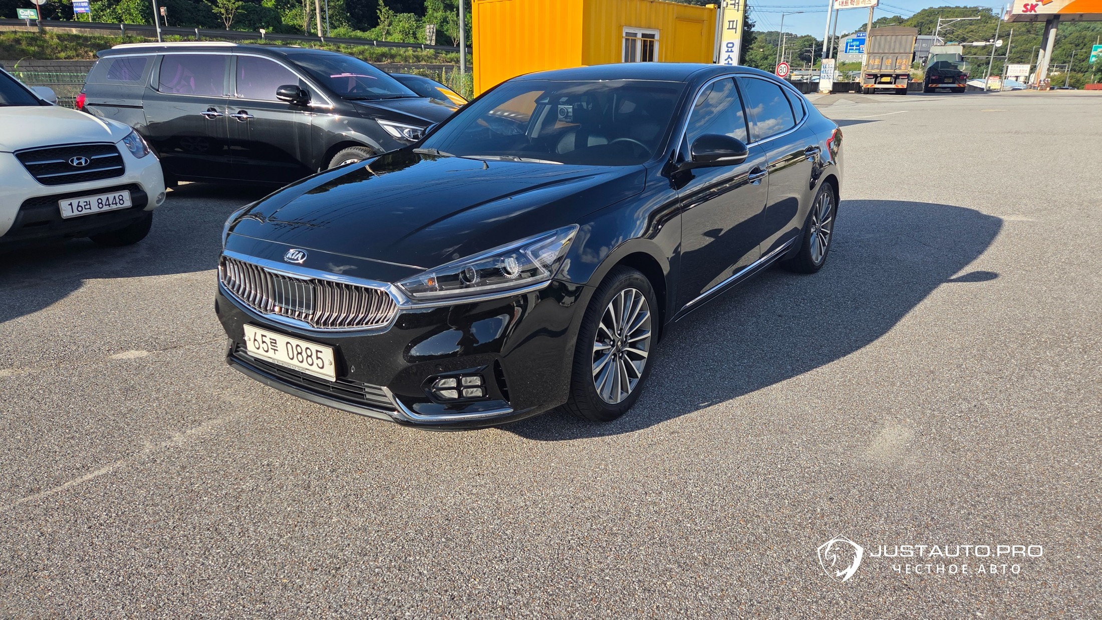 Автомобиль Kia K7