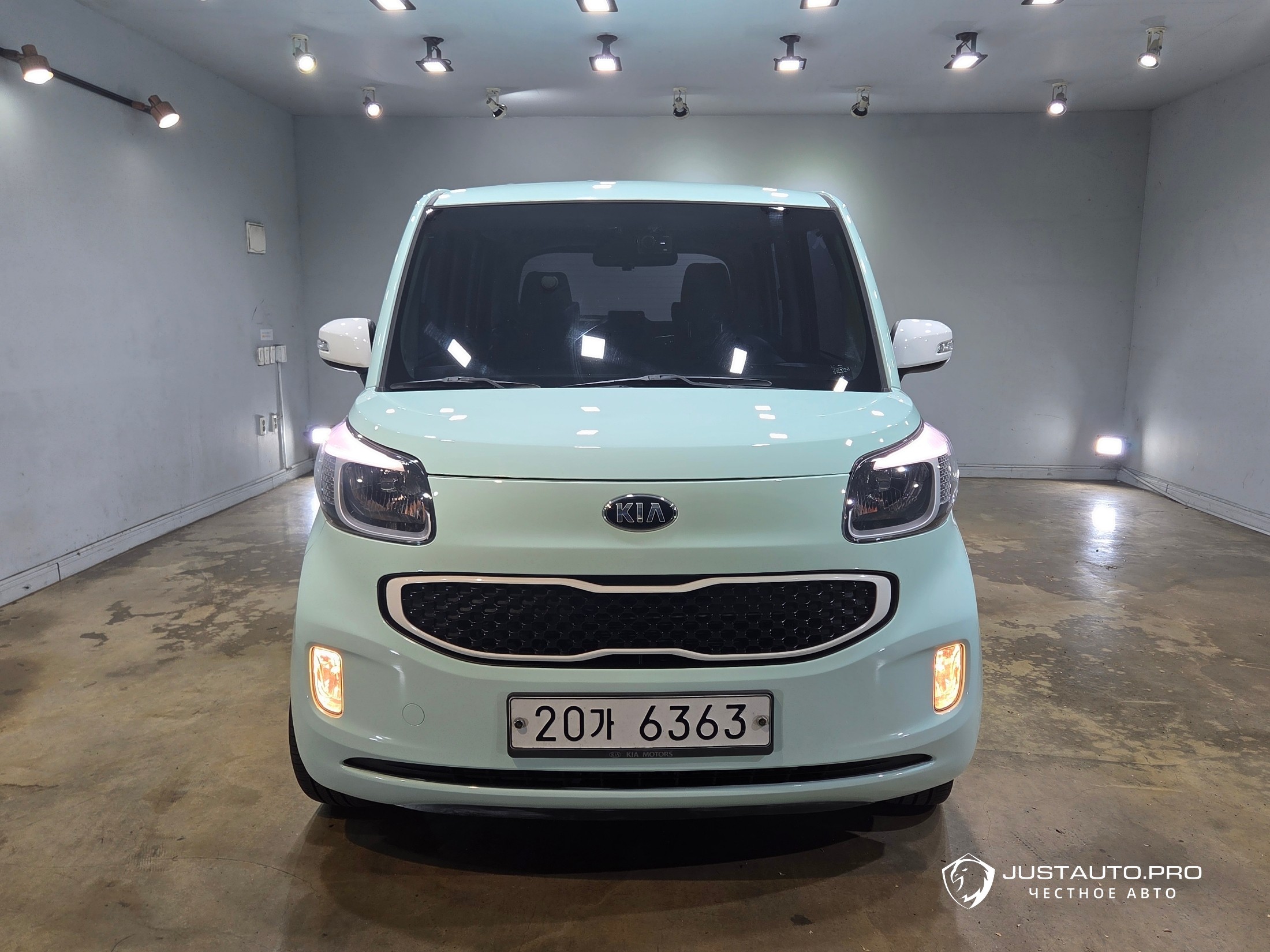 Автомобиль Kia RAY