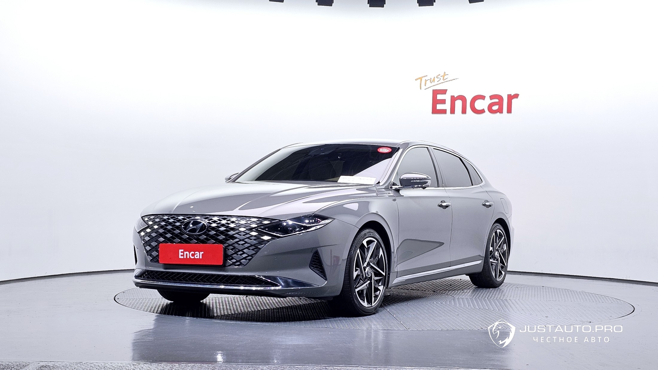 Автомобиль Hyundai Grandeur