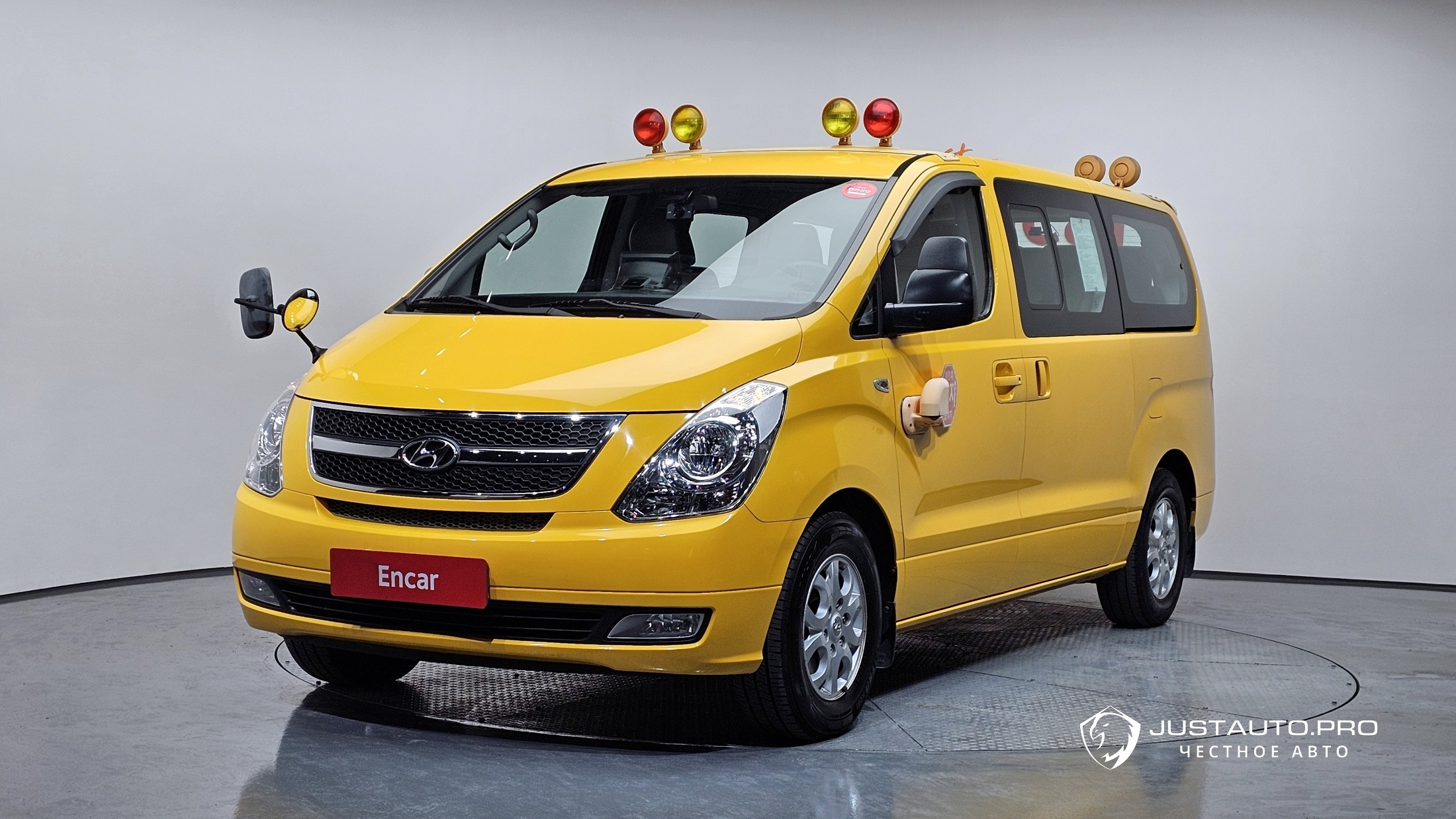Автомобиль Hyundai Starex